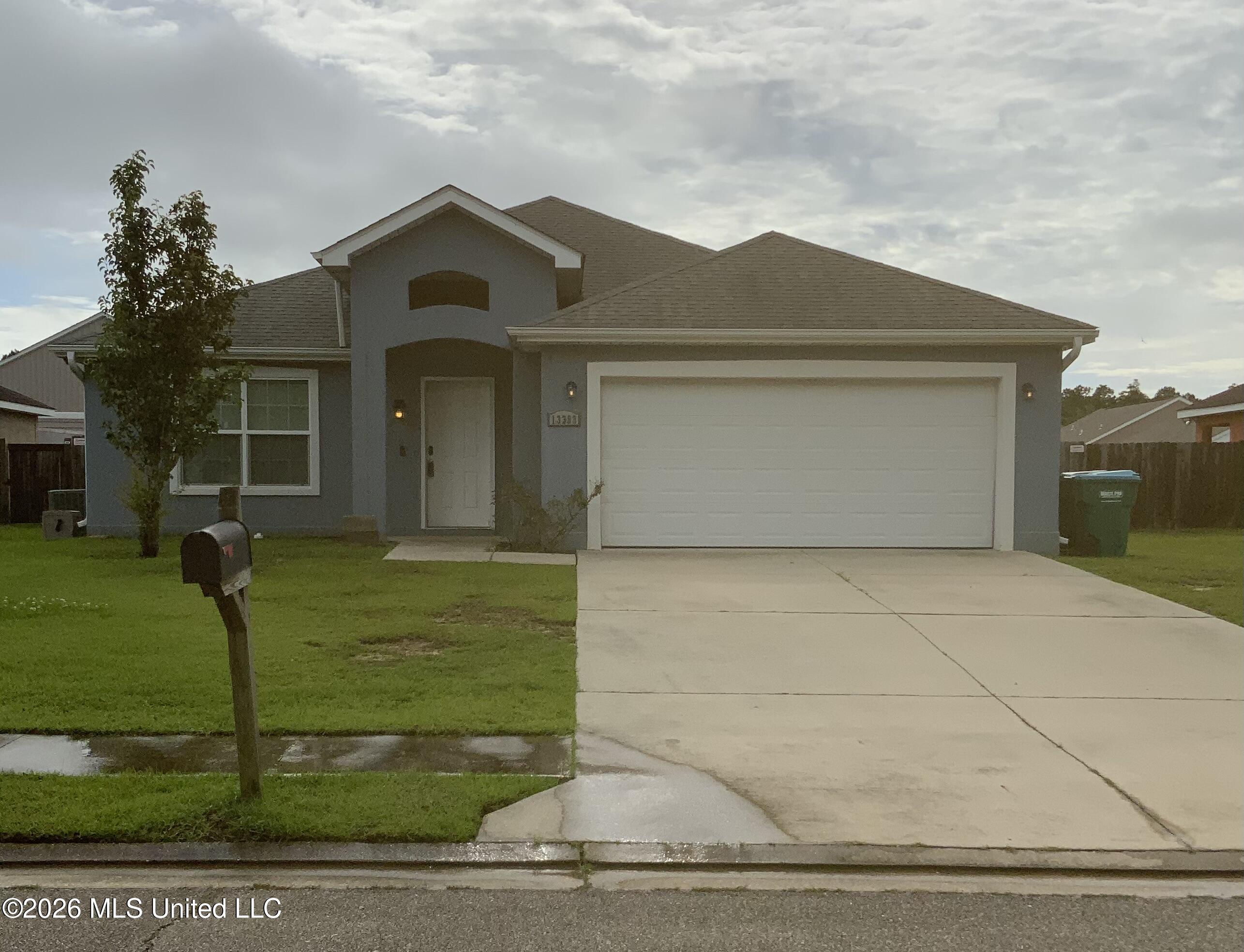 13393 Willow Oak Circle Property Photo 1