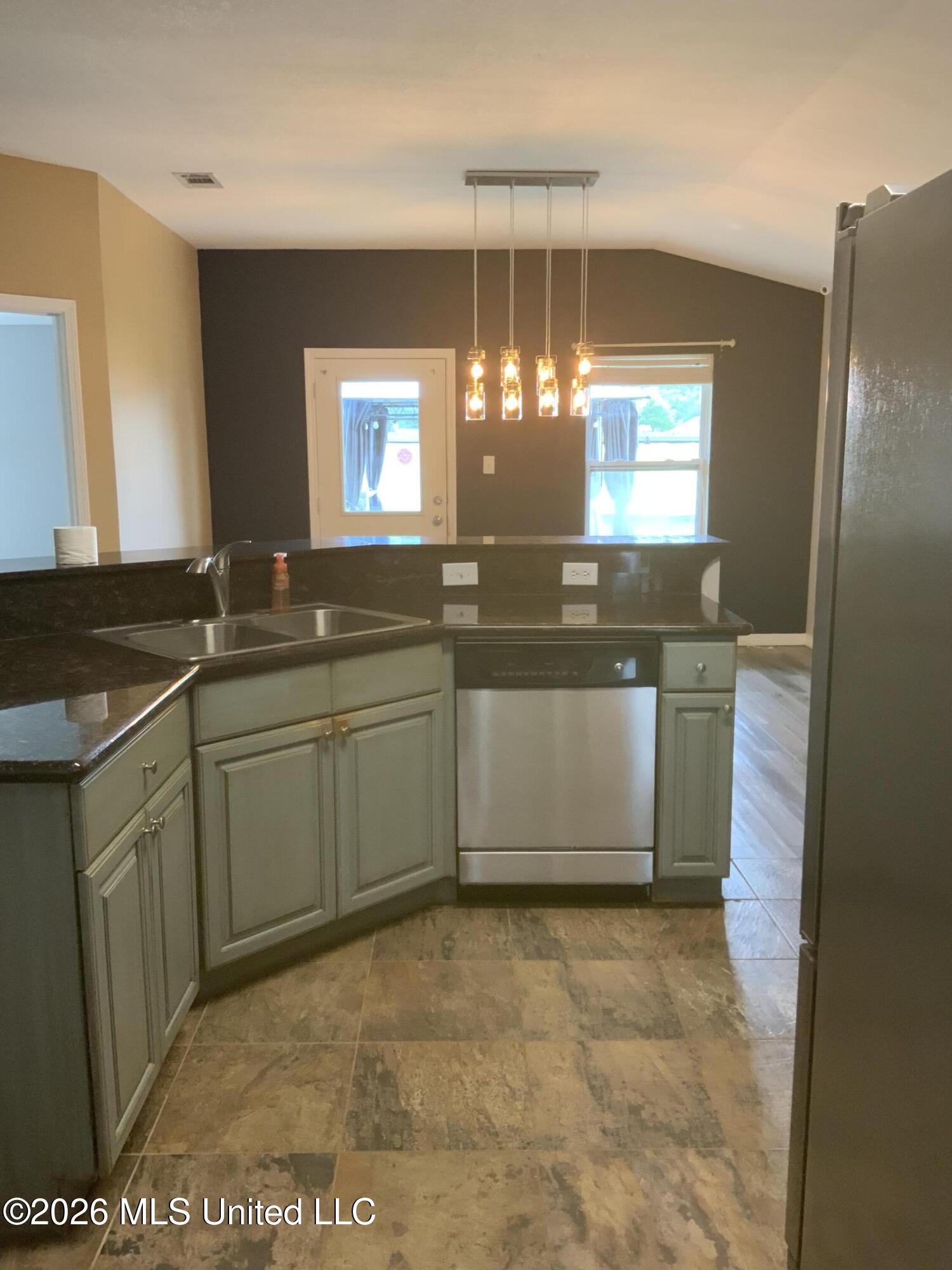 13393 Willow Oak Circle Property Photo 3