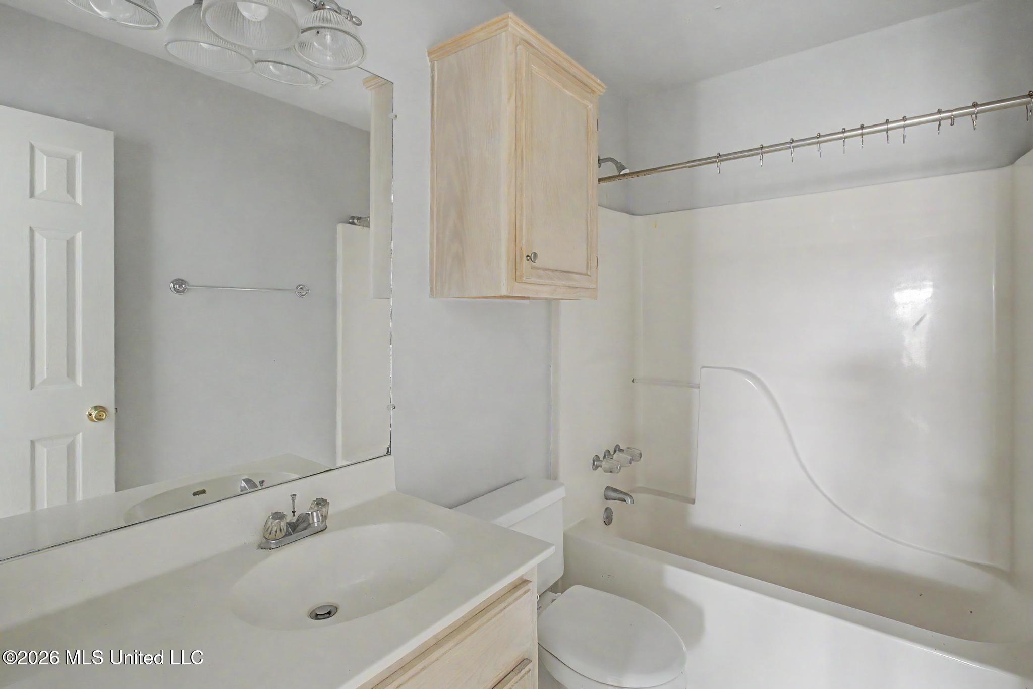12221 Breezeway Circle Property Photo 19
