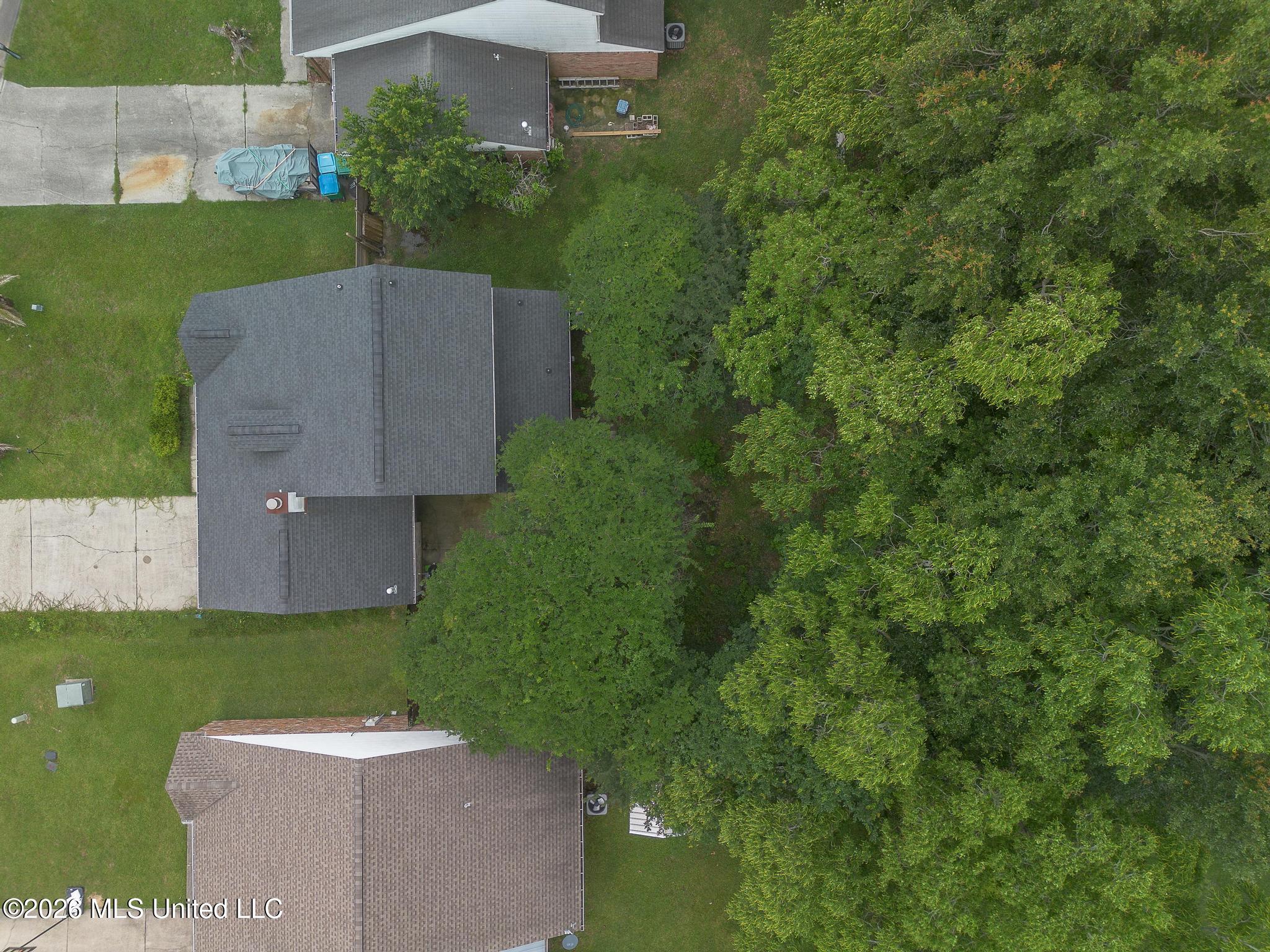 12221 Breezeway Circle Property Photo 34