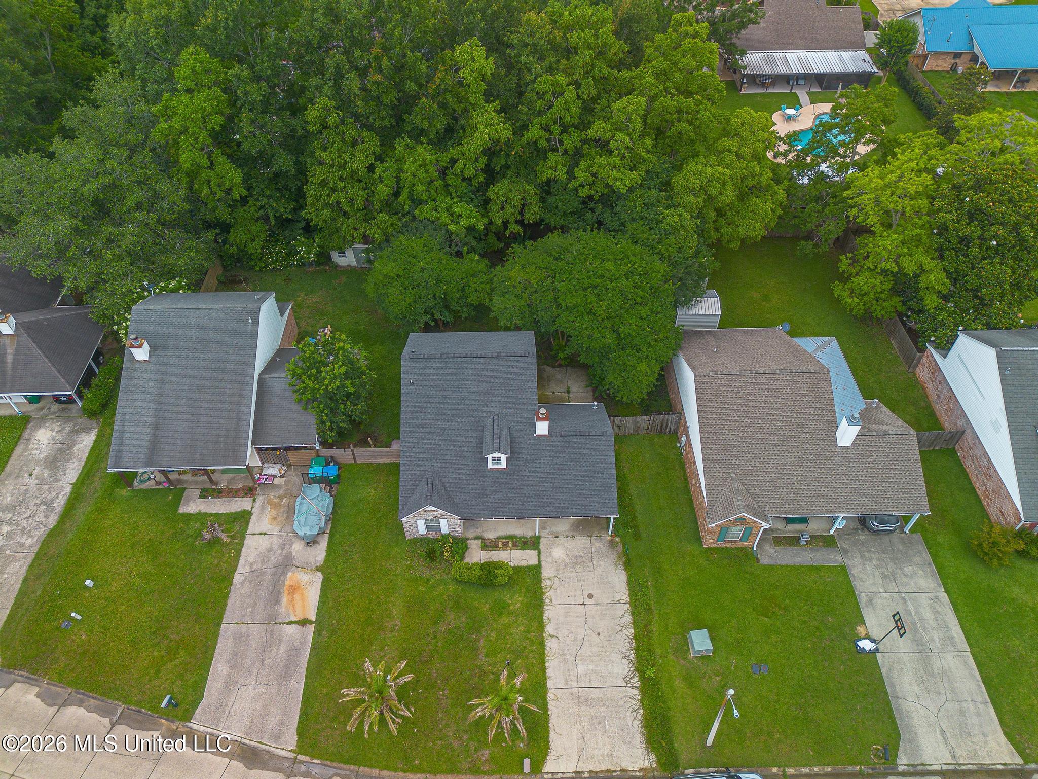 12221 Breezeway Circle Property Photo 36