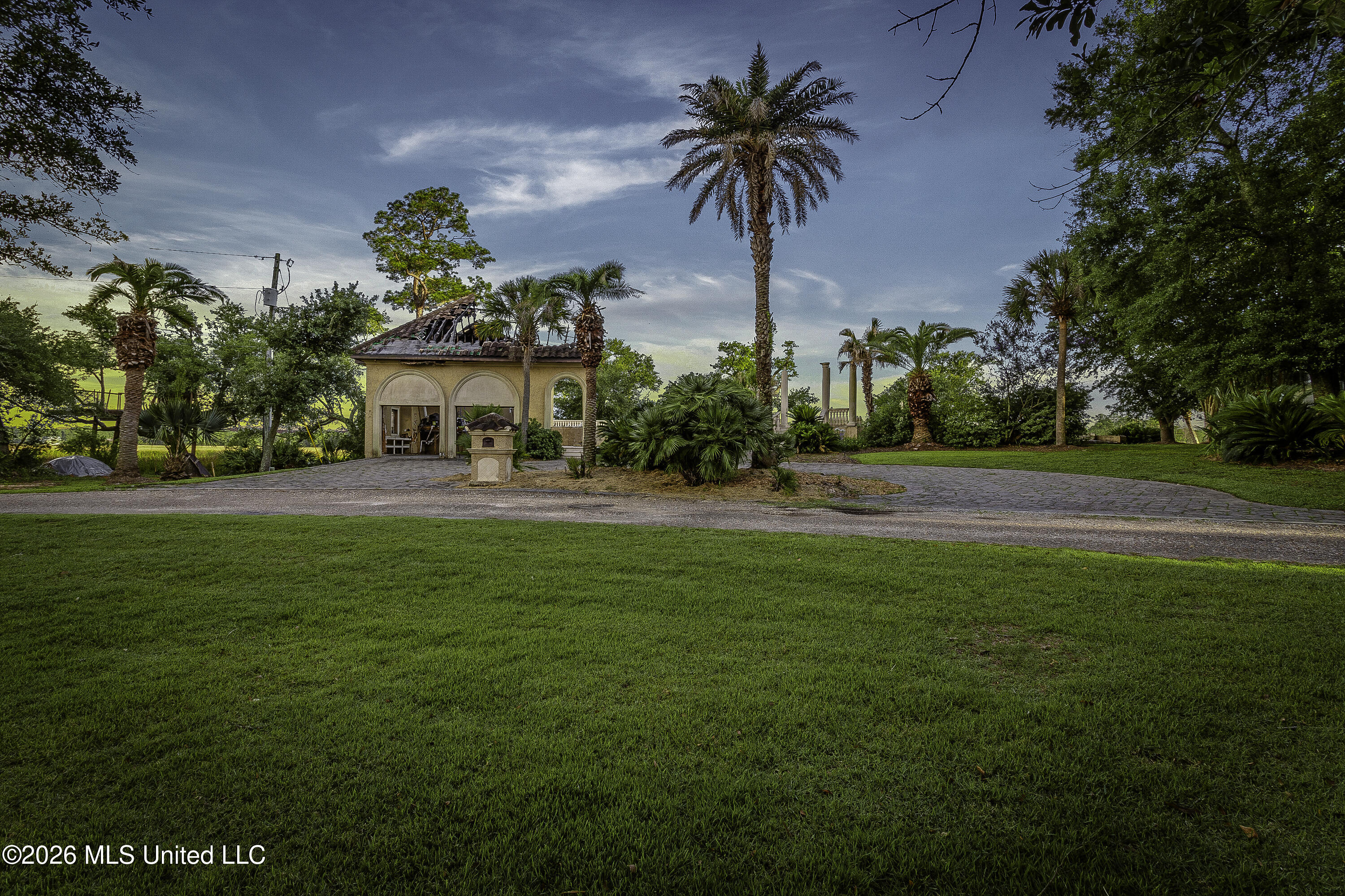 2804 Eagle Pine Drive Property Photo 2