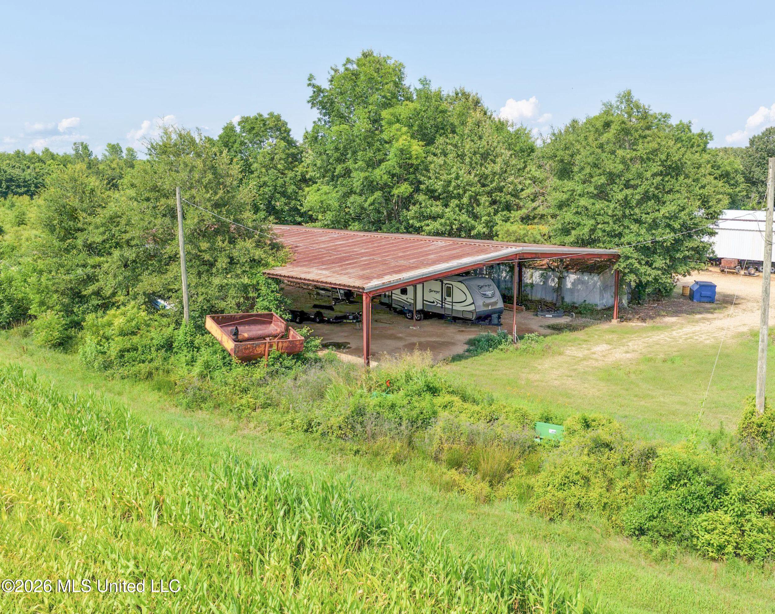 Dummyline Road Property Photo 13