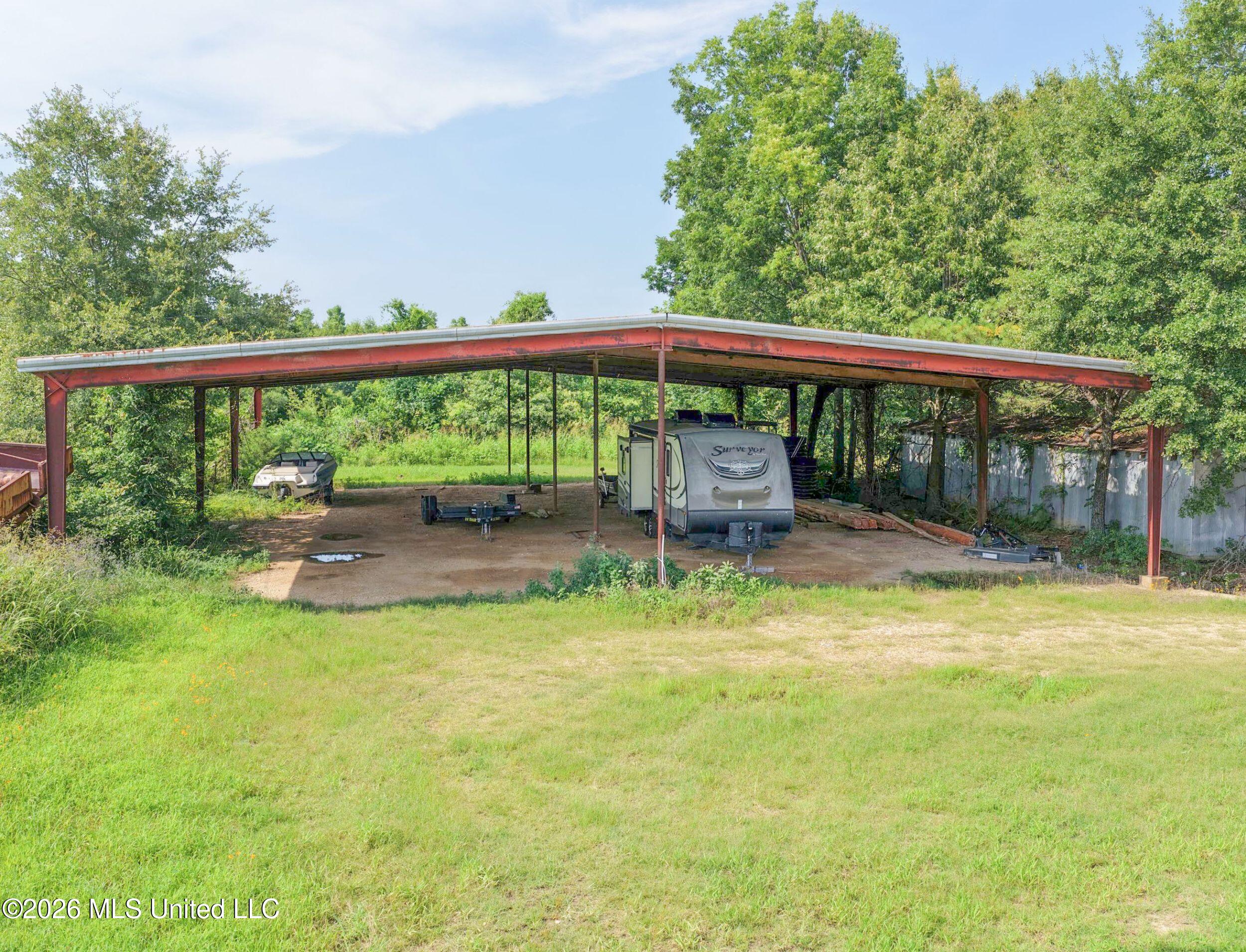 Dummyline Road Property Photo 15