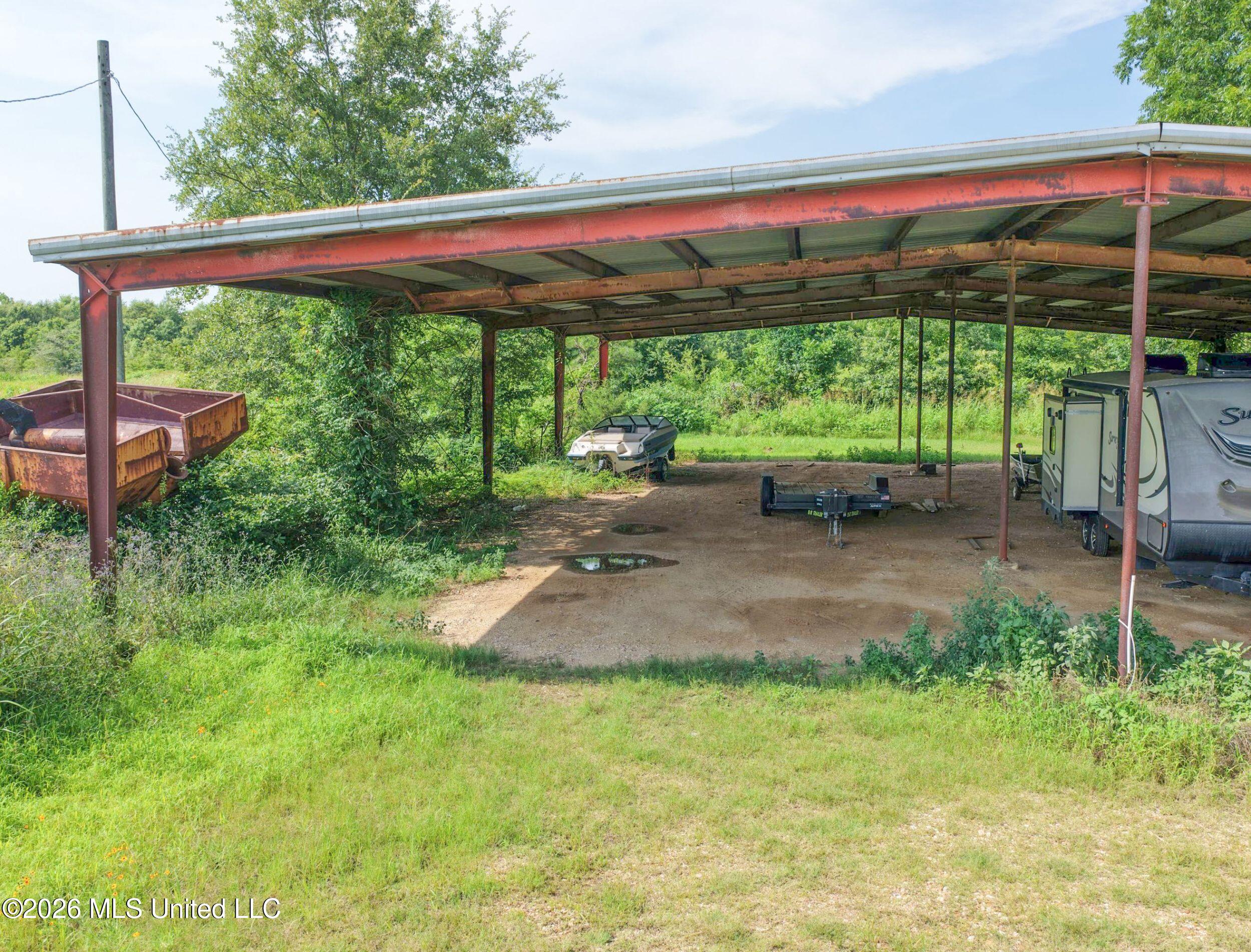 Dummyline Road Property Photo 16