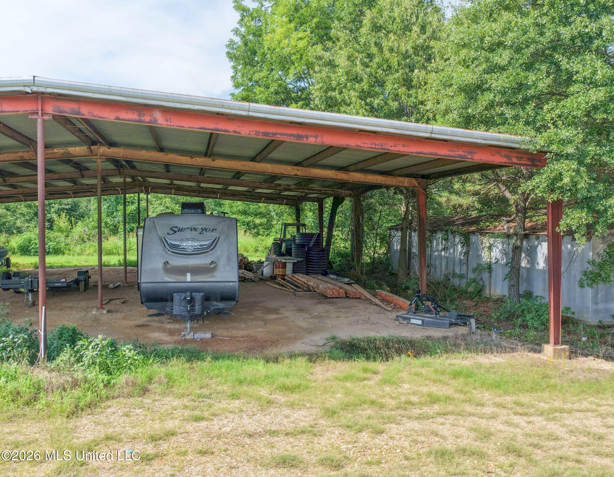 Dummyline Road Property Photo 17