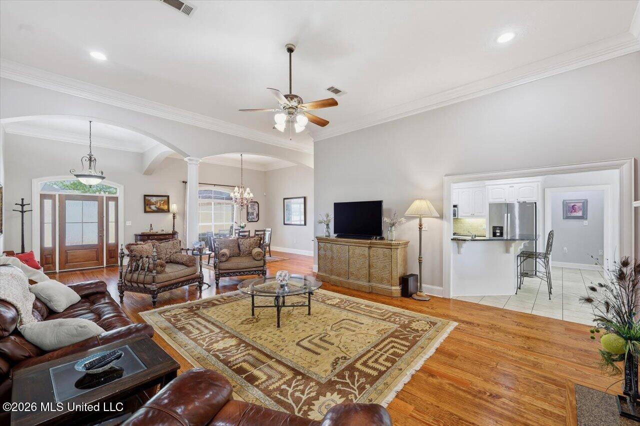 150 Sagefield Square Property Photo 9
