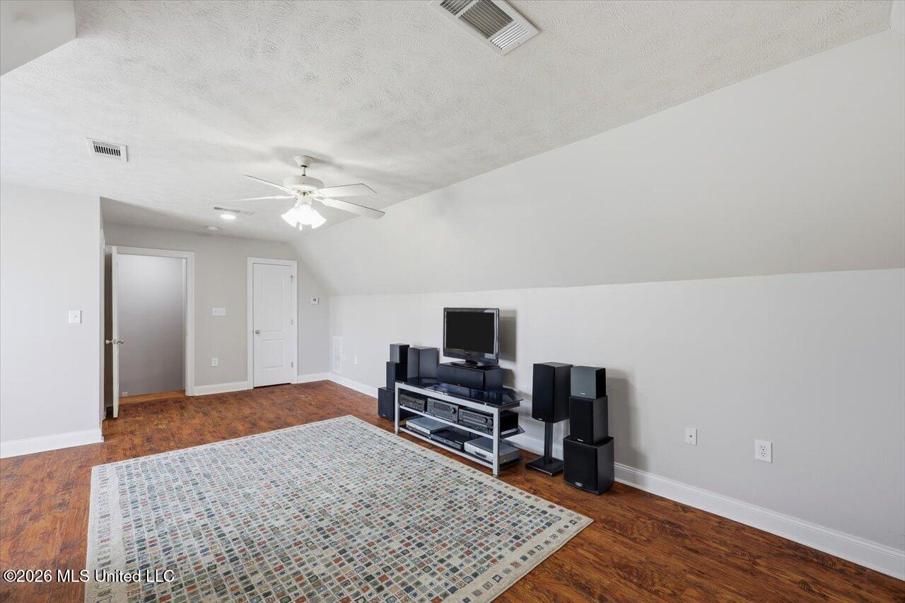 150 Sagefield Square Property Photo 23