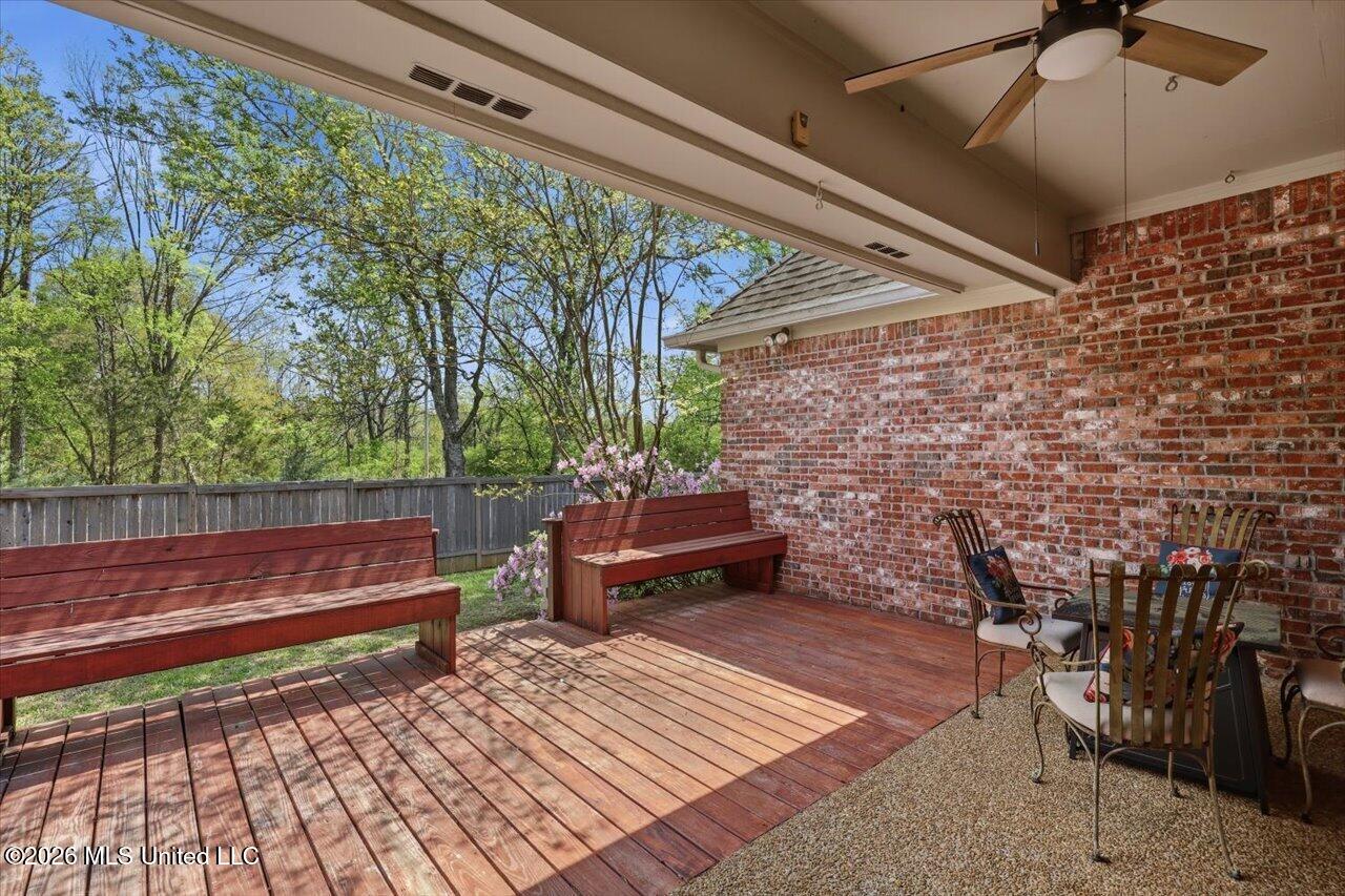 150 Sagefield Square Property Photo 46