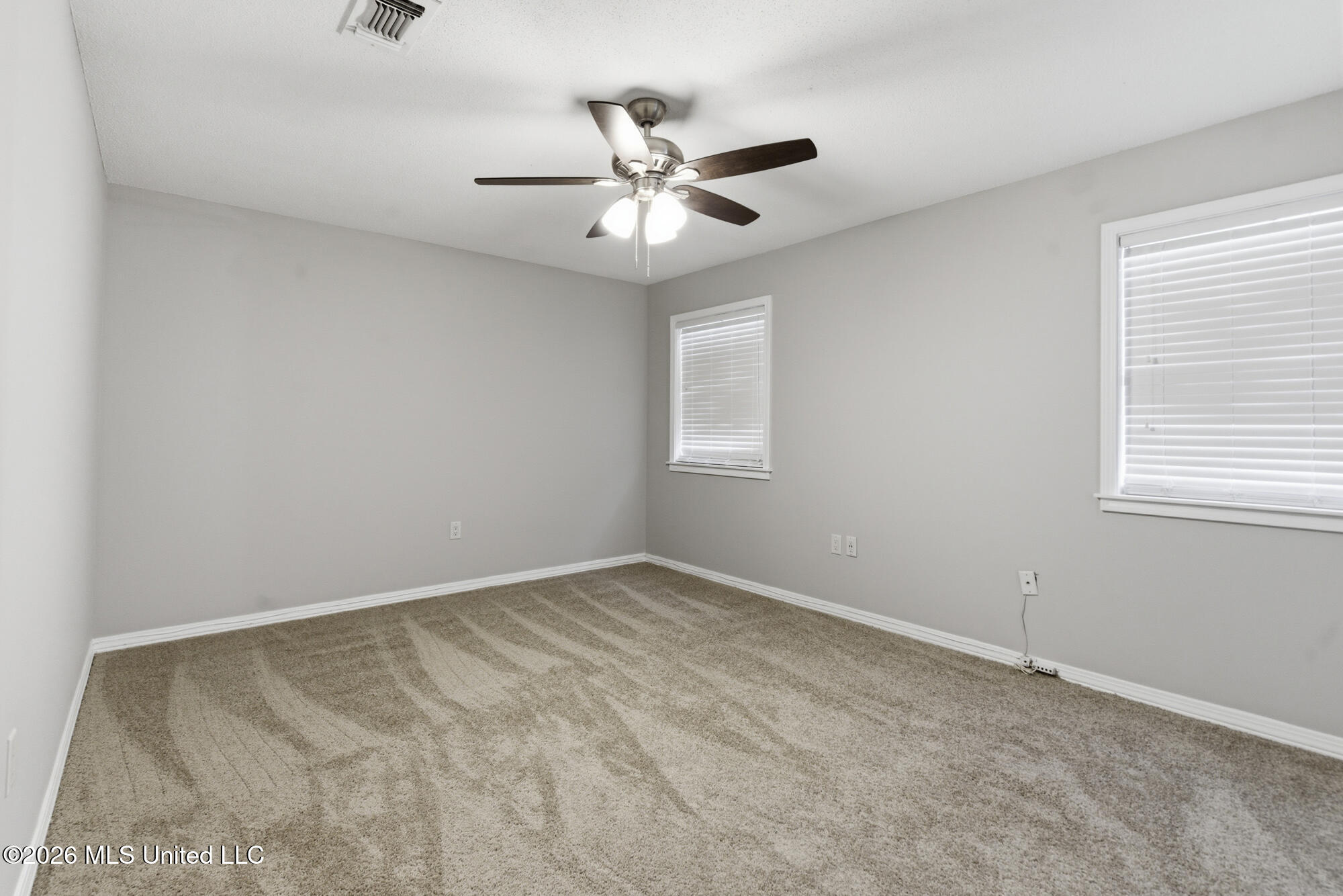 10 Independence Drive Property Photo 14