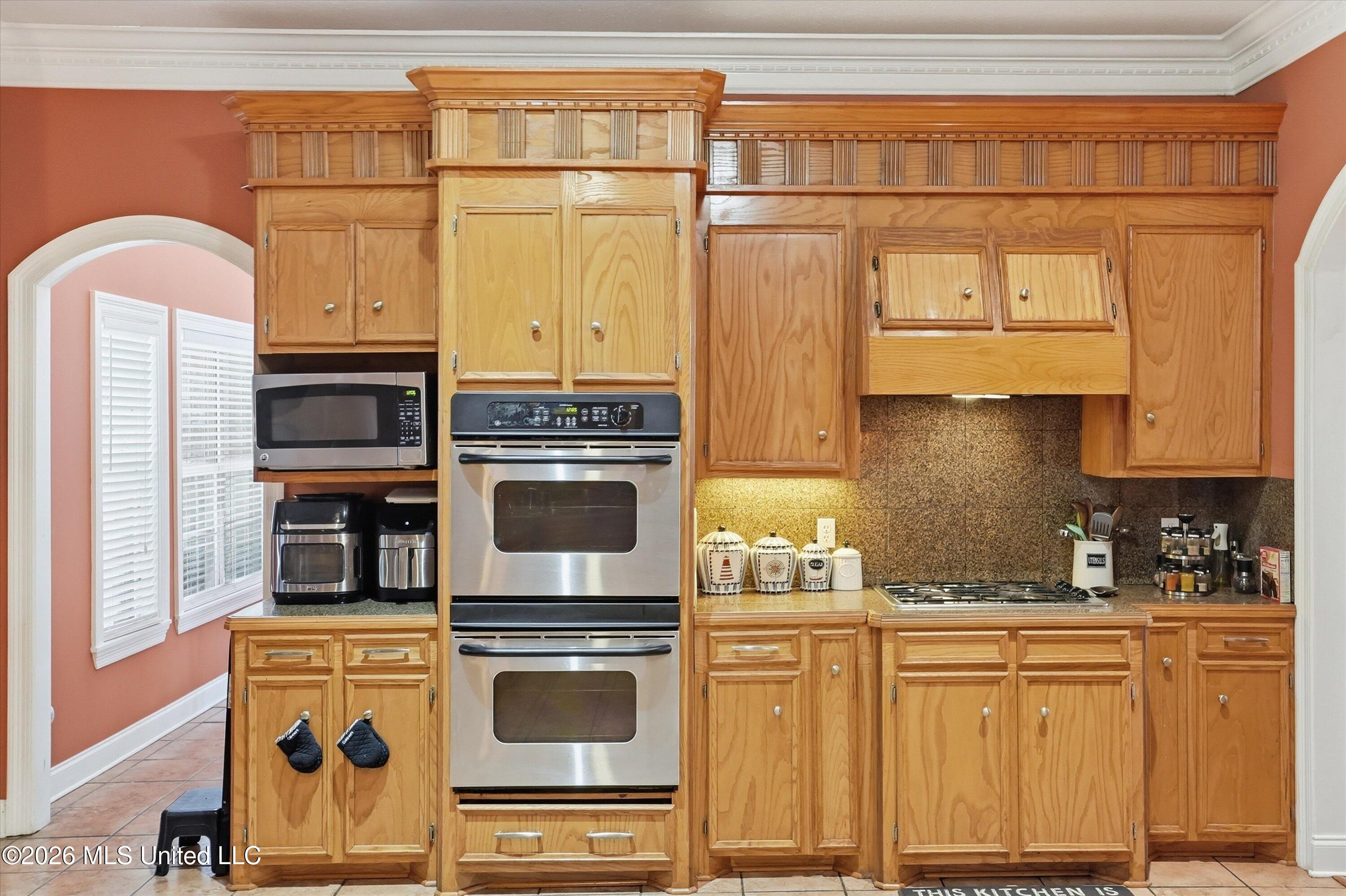 2044 Elizabeth Chapman Drive Property Photo 11