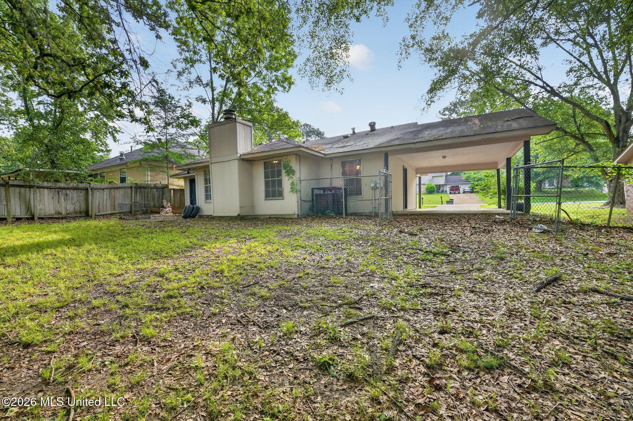 2137 Thousand Oaks Drive Property Photo 5