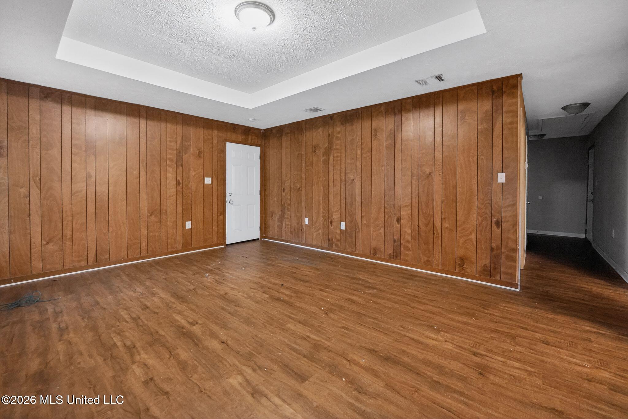 2137 Thousand Oaks Drive Property Photo 12