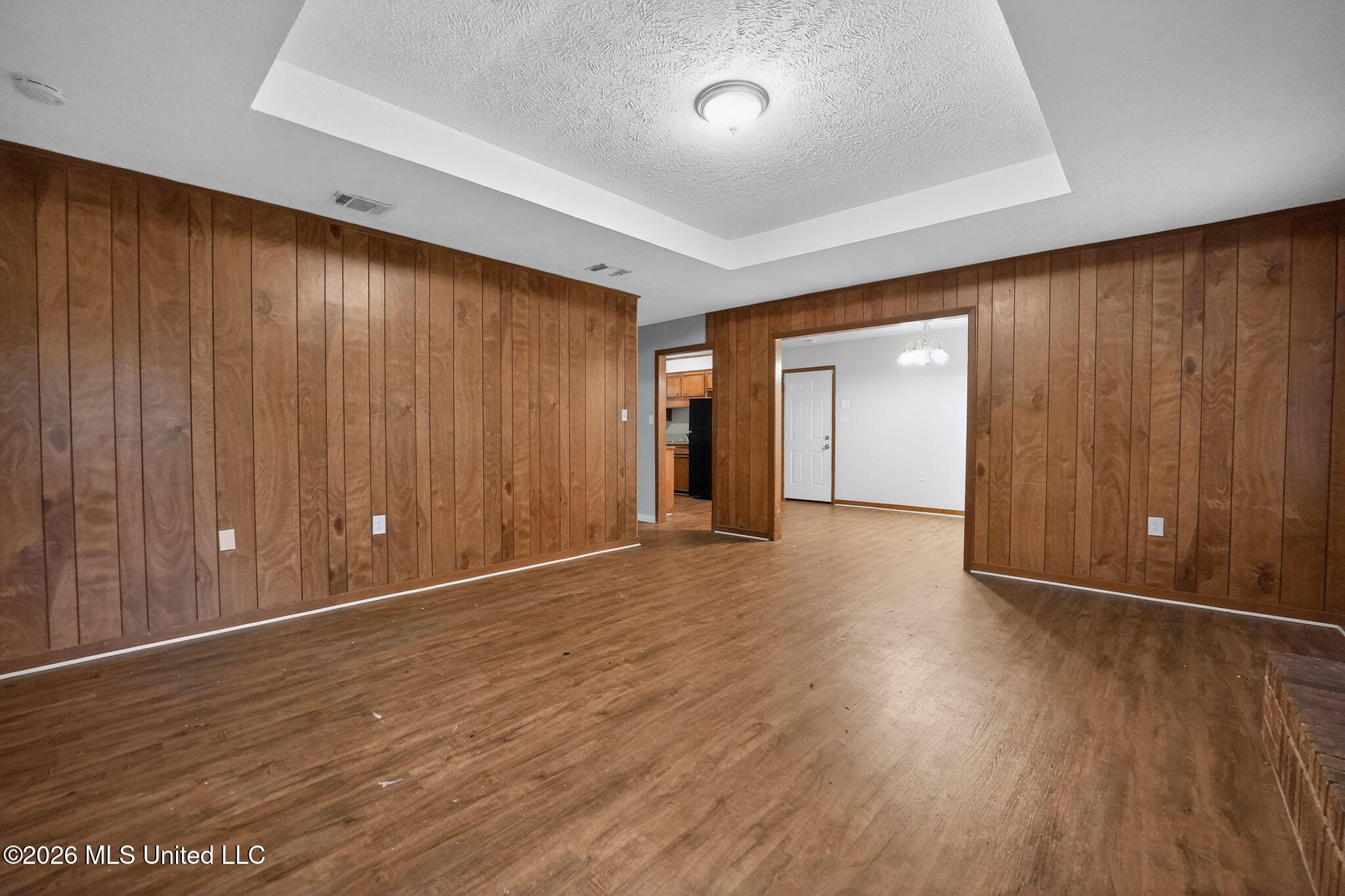 2137 Thousand Oaks Drive Property Photo 13