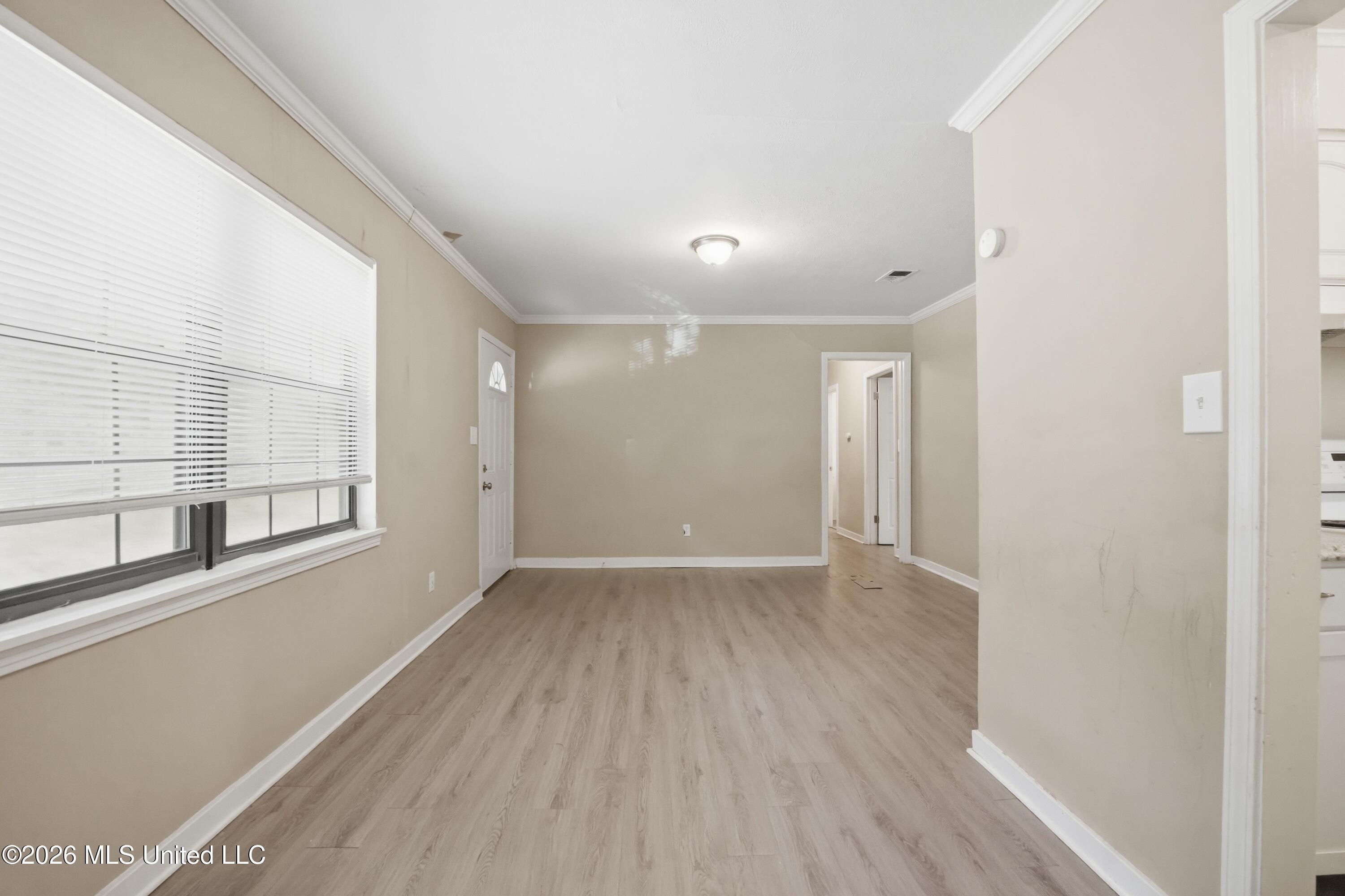 1734 Wood Glen Property Photo 16