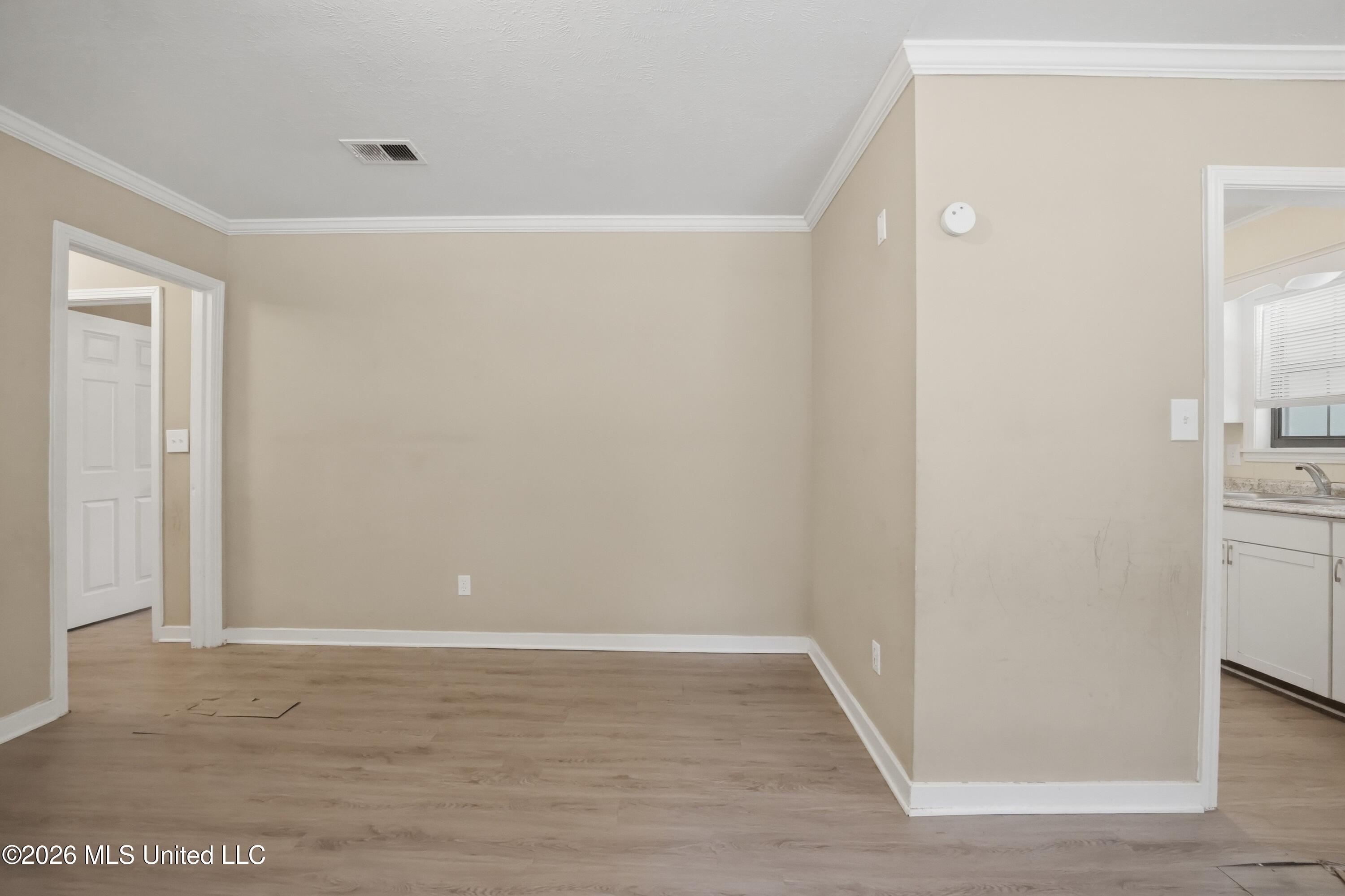 1734 Wood Glen Property Photo 17