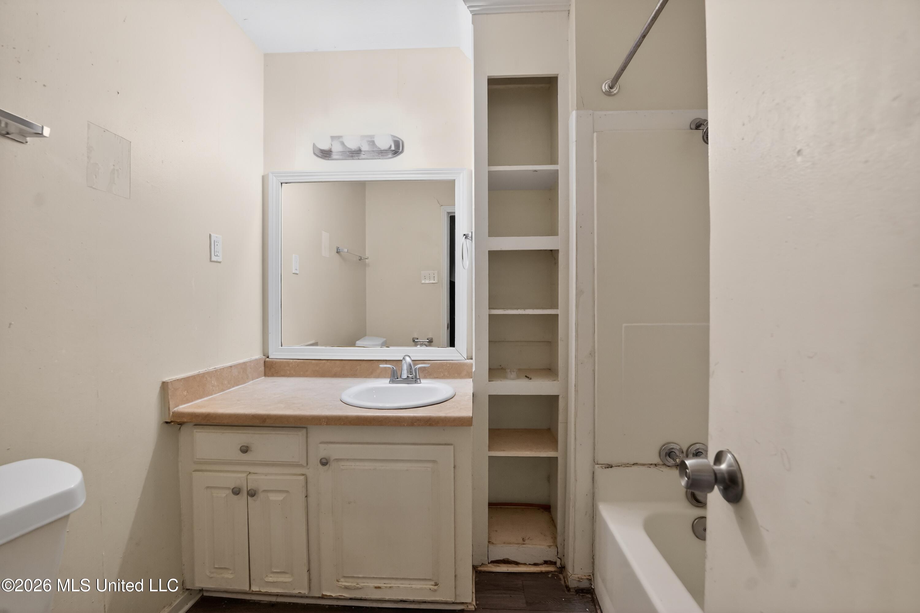 1734 Wood Glen Property Photo 23