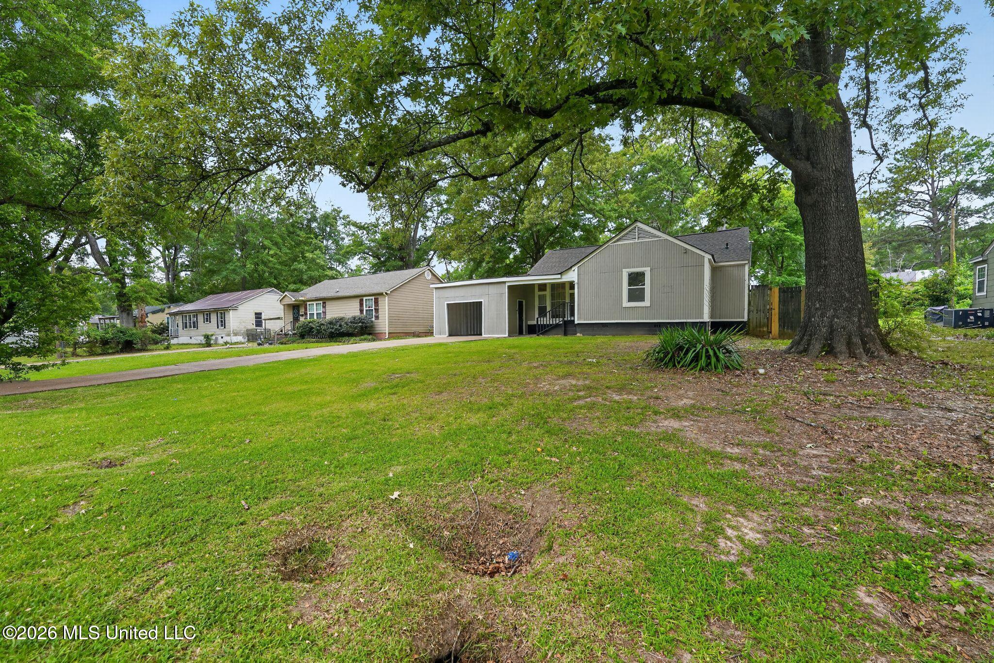 4875 Sheridan Drive Property Photo 2