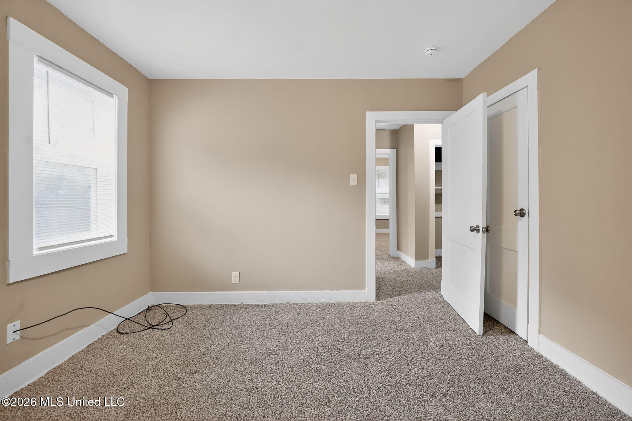 4875 Sheridan Drive Property Photo 7