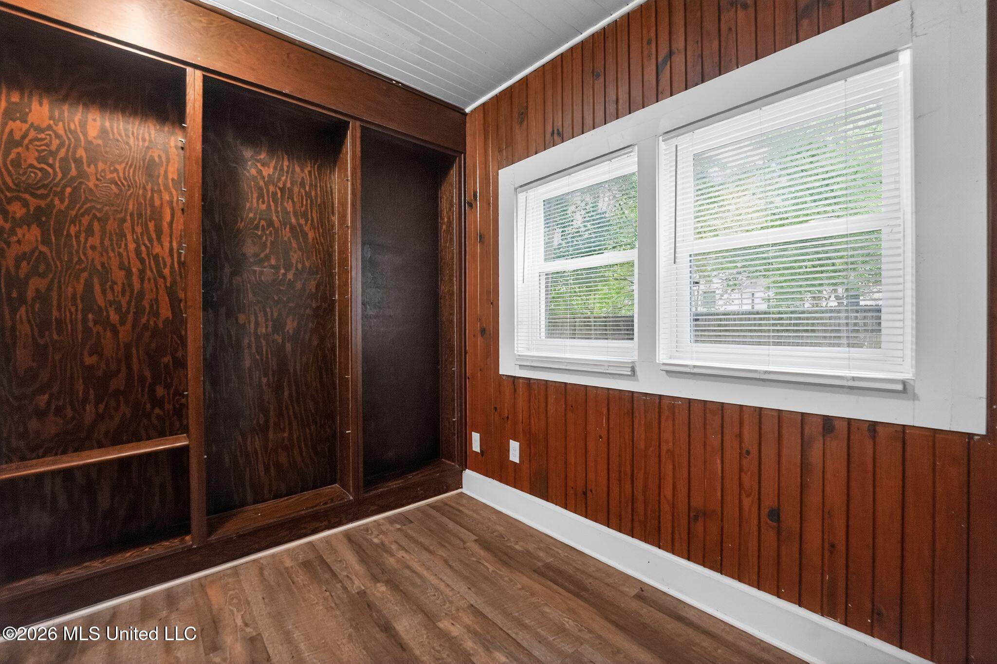4875 Sheridan Drive Property Photo 16
