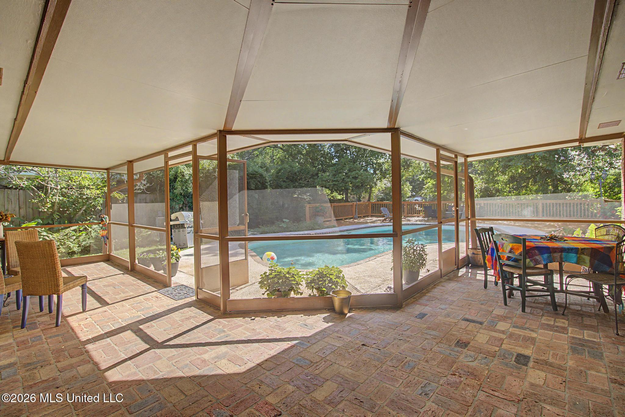 615 N Haven Drive Property Photo 4