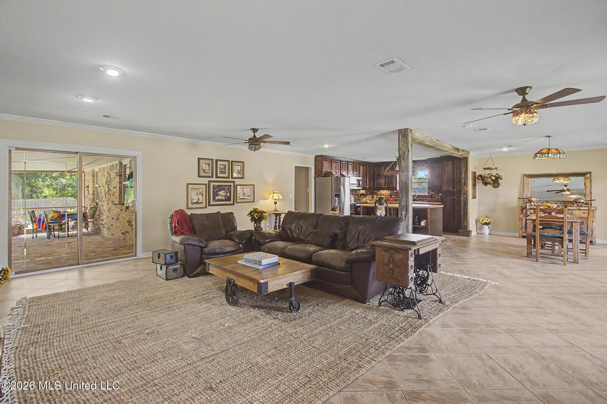 615 N Haven Drive Property Photo 6