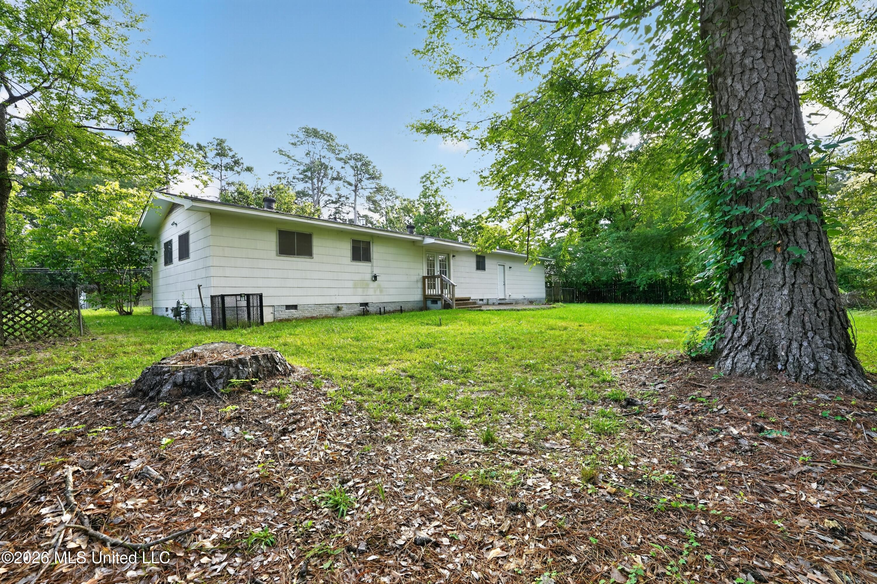 1235 Adkins Boulevard Property Photo 6