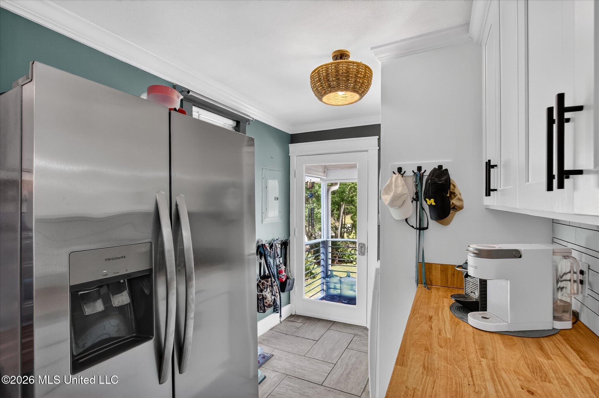 309 Beverly Street Property Photo 4