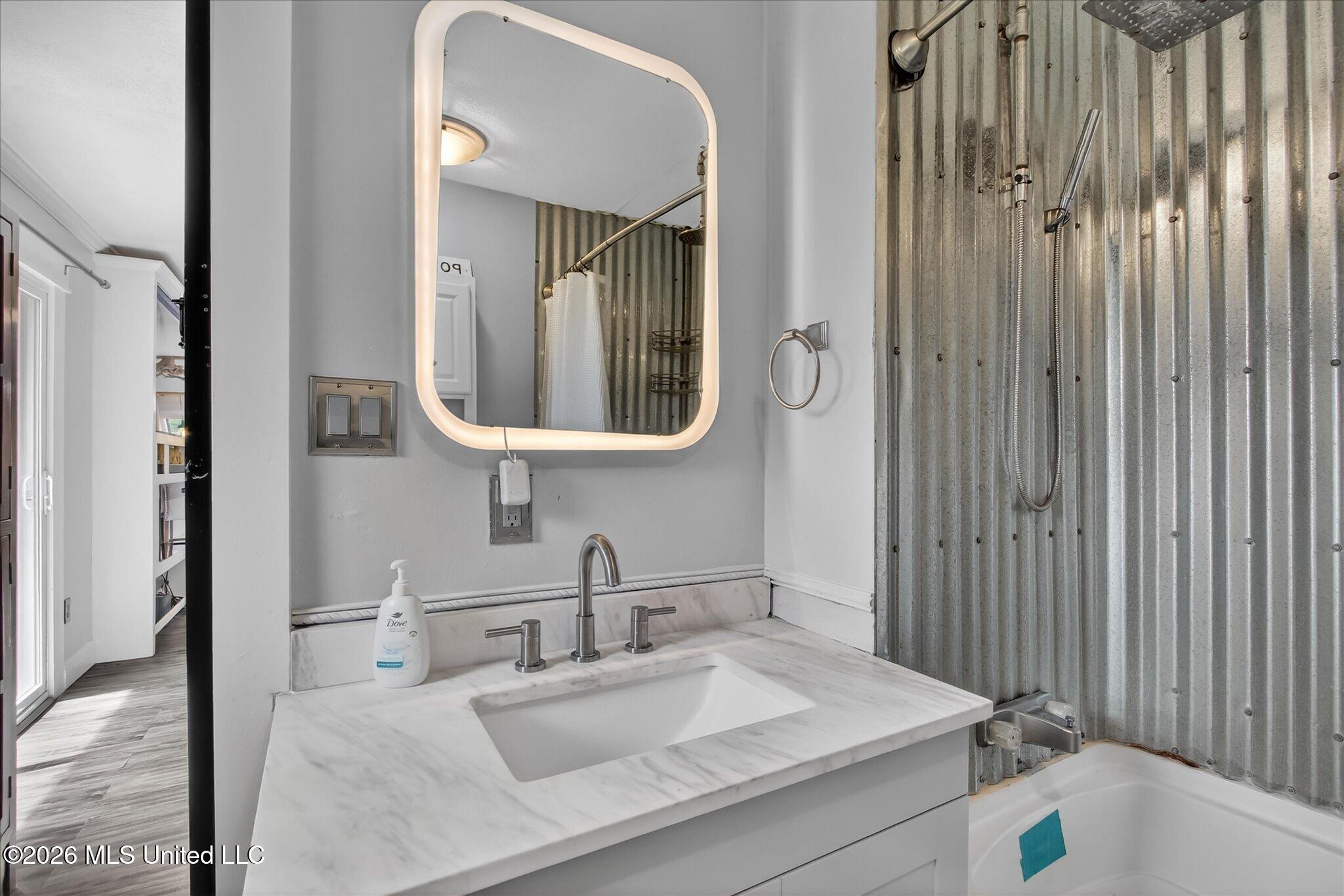 309 Beverly Street Property Photo 14