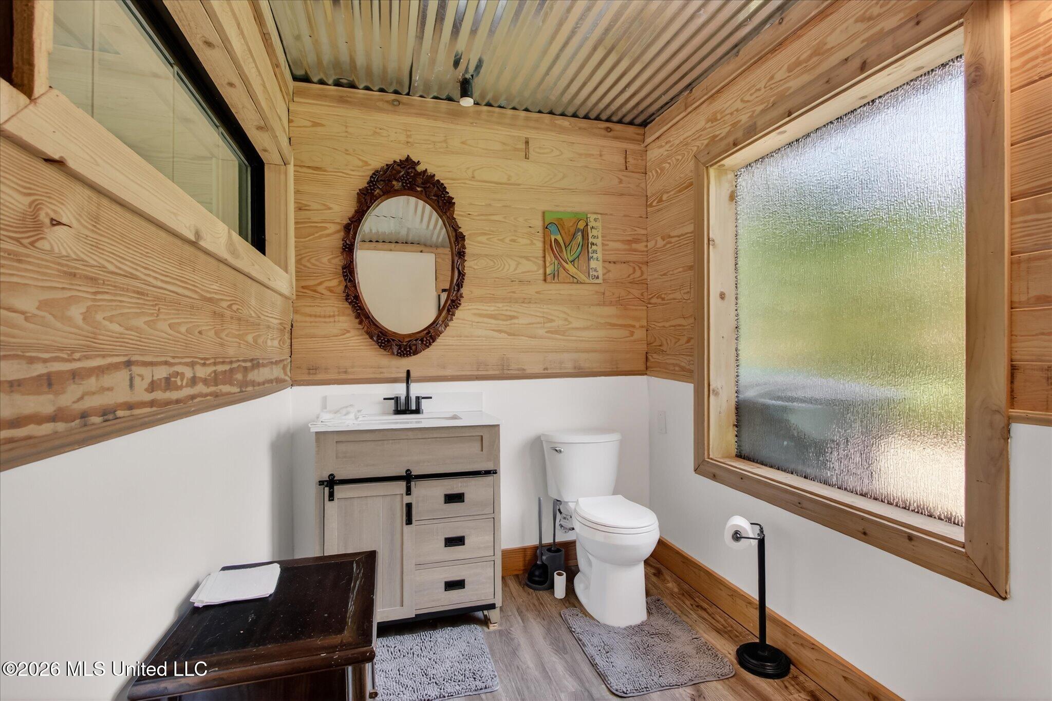 309 Beverly Street Property Photo 25