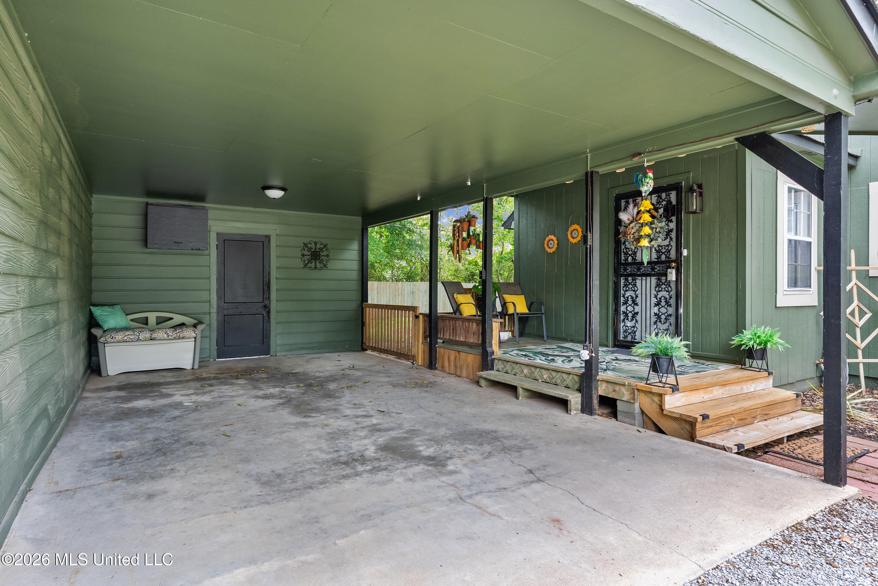 258 N Main Street Property Photo 23