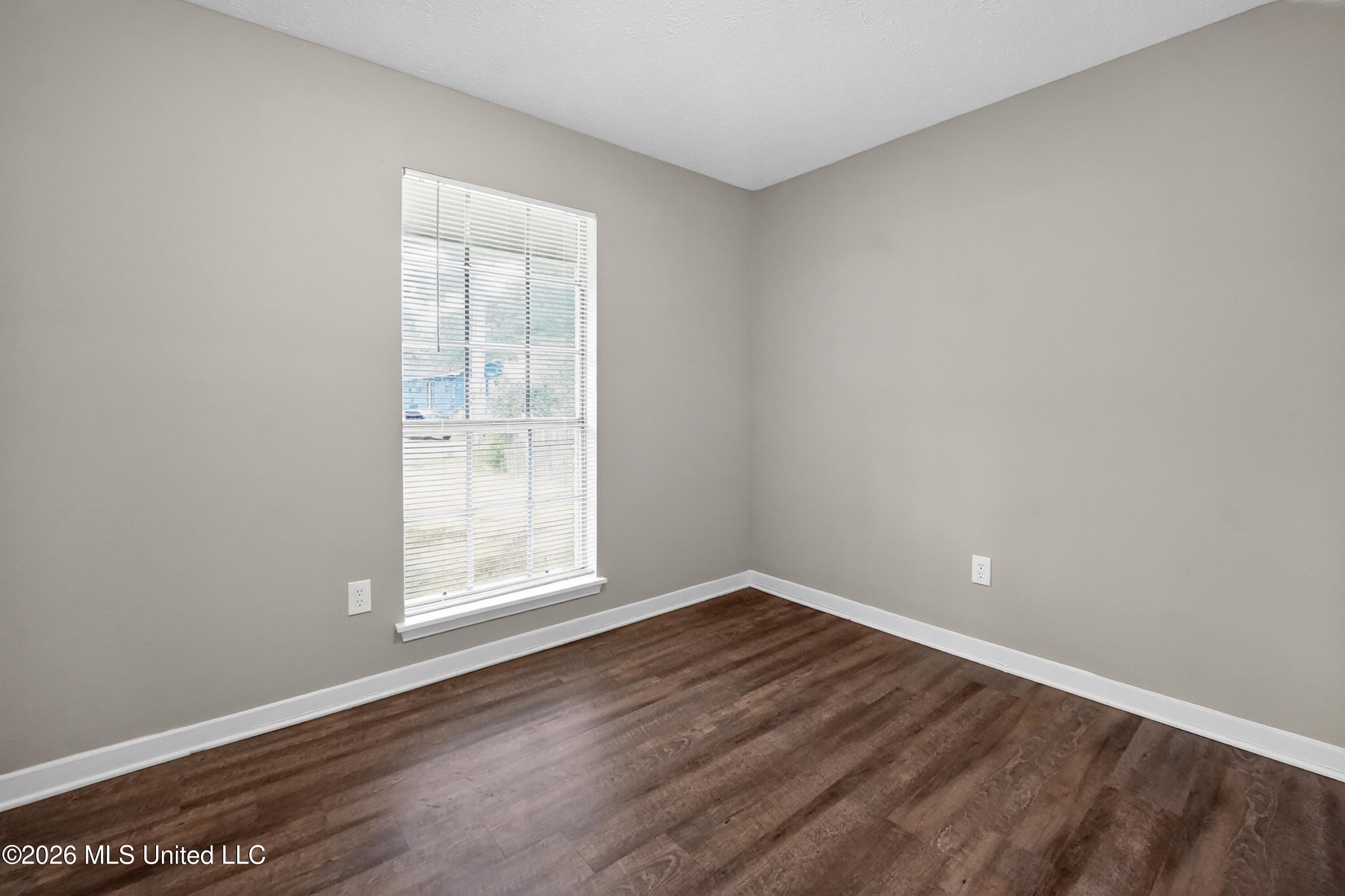 1438 Summit Avenue Property Photo 13
