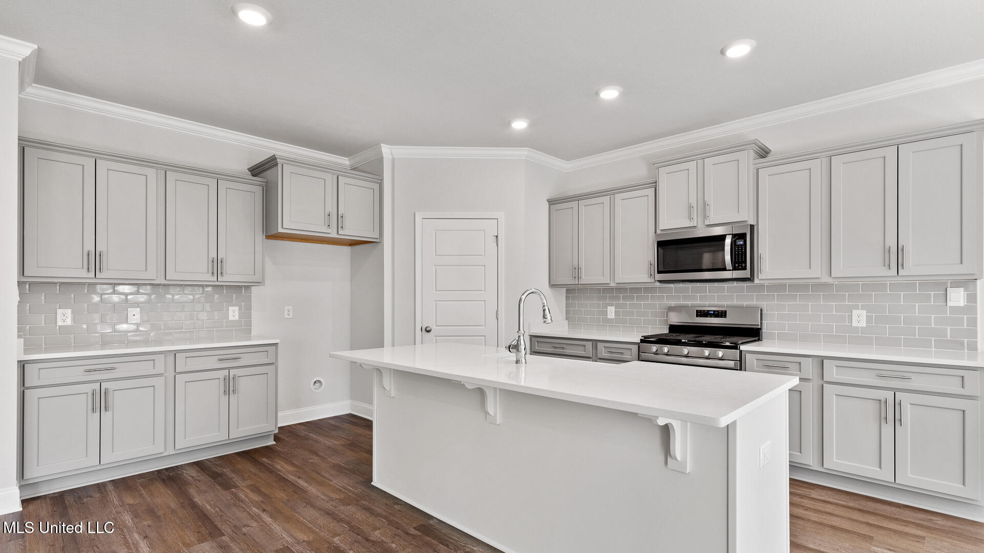 14216 Quill Avenue Property Photo 19