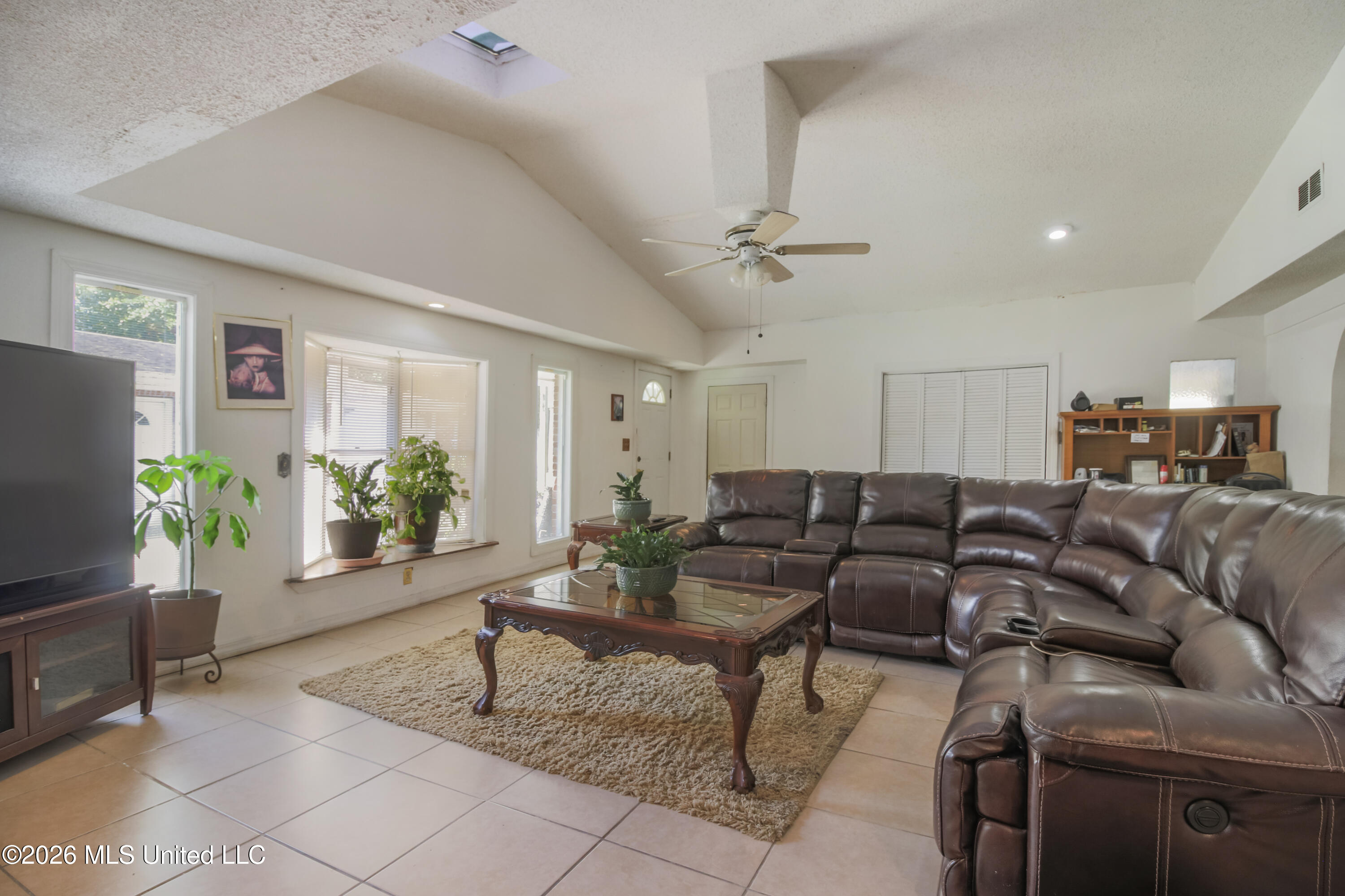 2540 George Street Property Photo 14