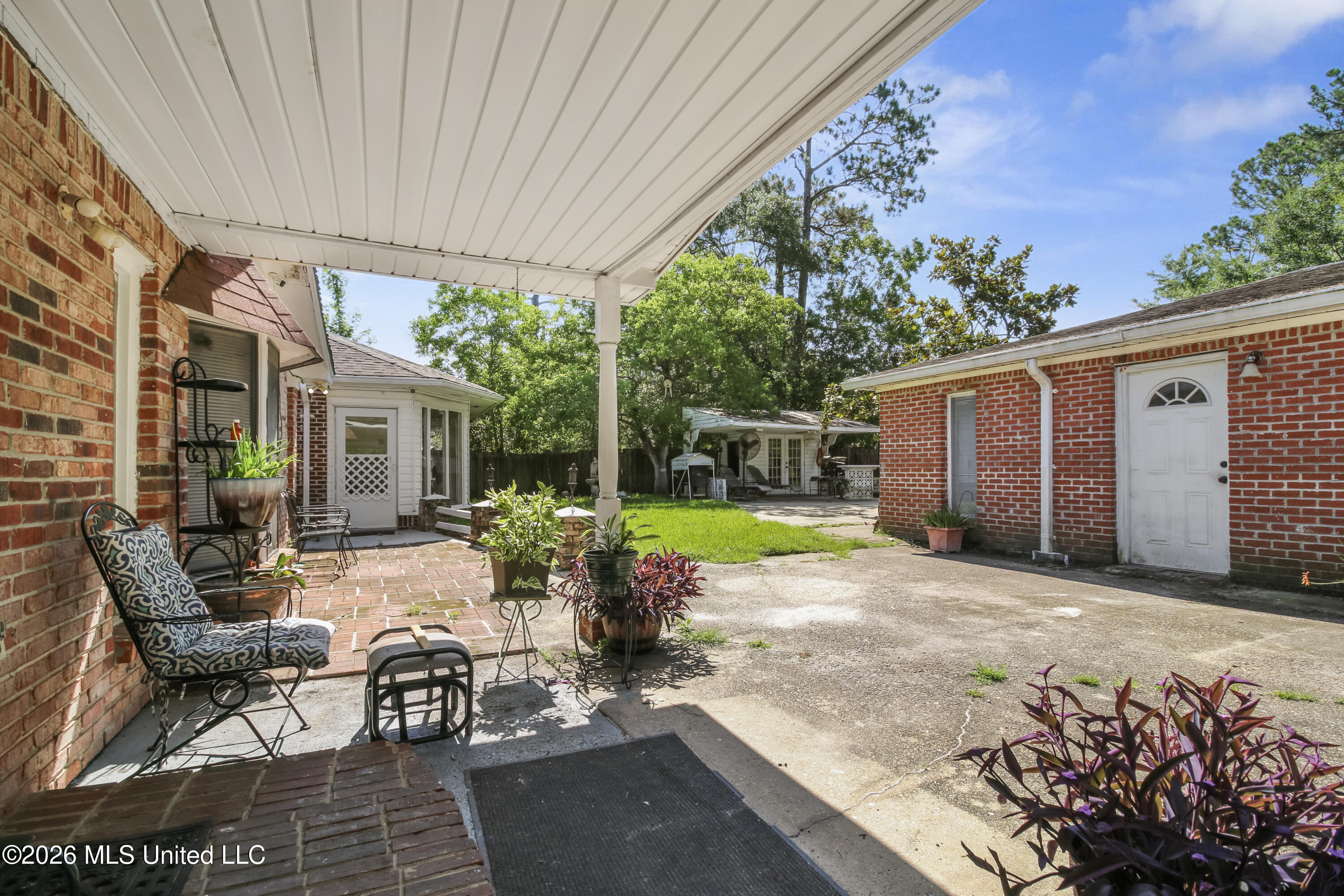2540 George Street Property Photo 23