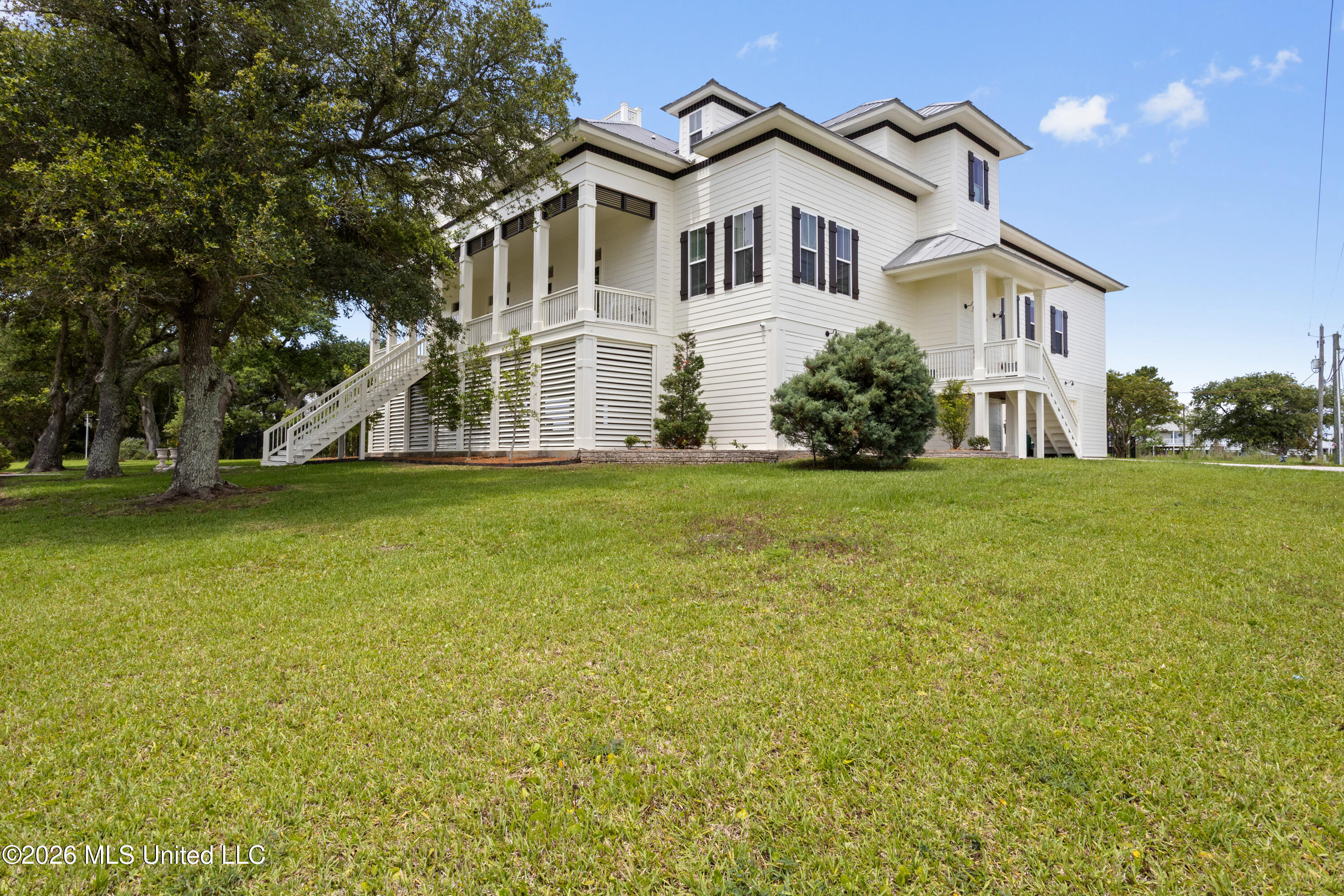 300 S Beach Boulevard Property Photo 3