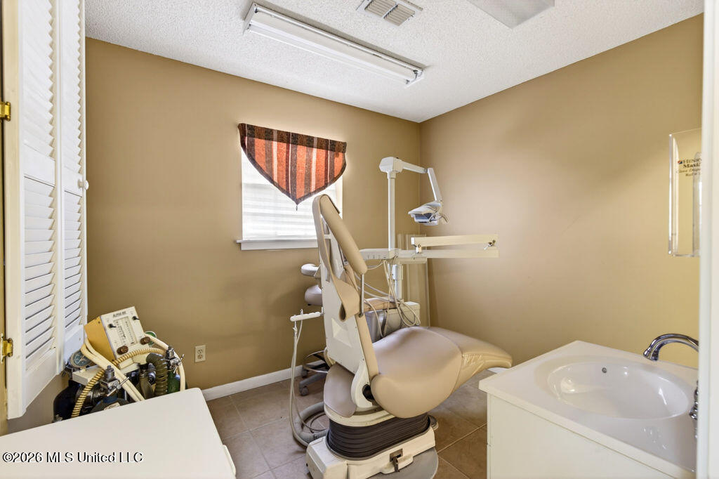 2414 Ingalls Avenue Property Photo 26