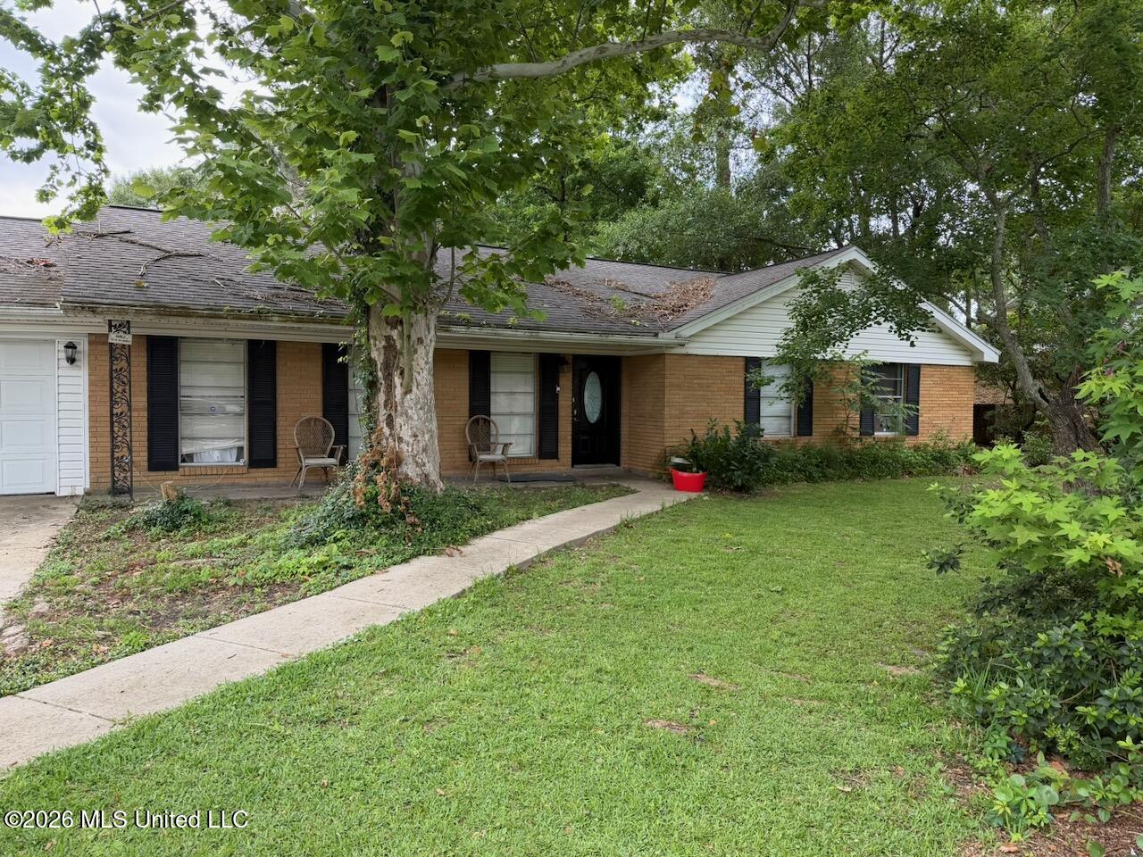 444 Klondyke Road Property Photo 1