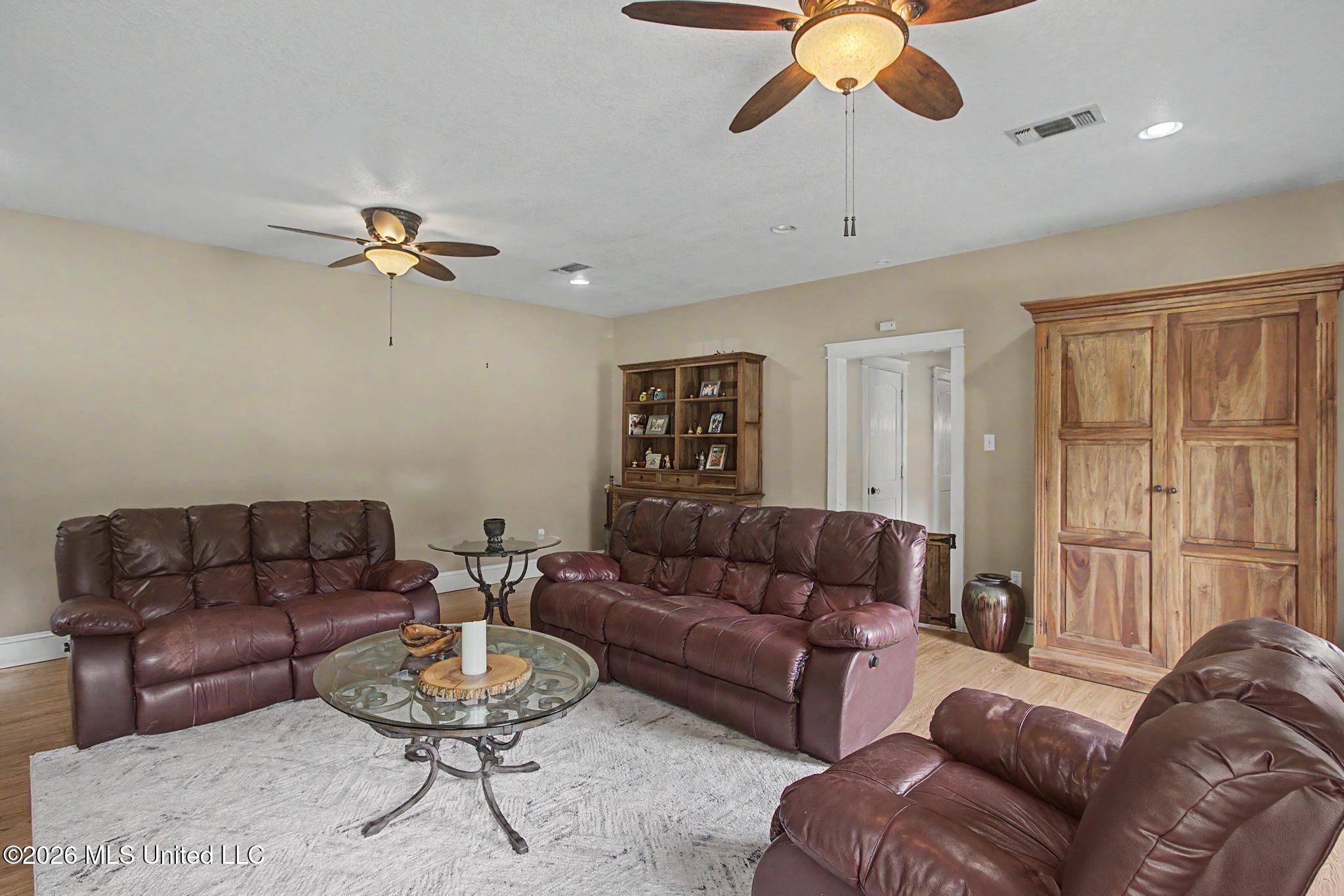 11353 Hattie K Drive Property Photo 5