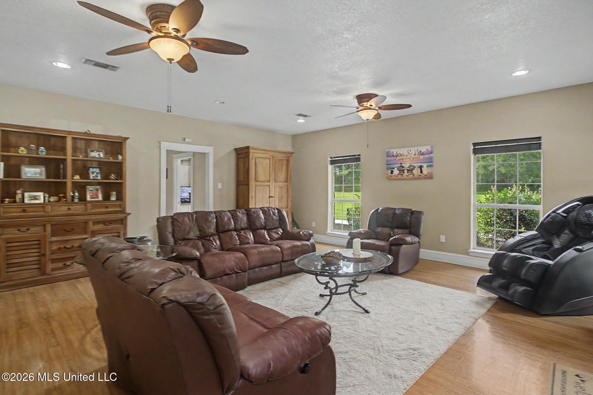 11353 Hattie K Drive Property Photo 6