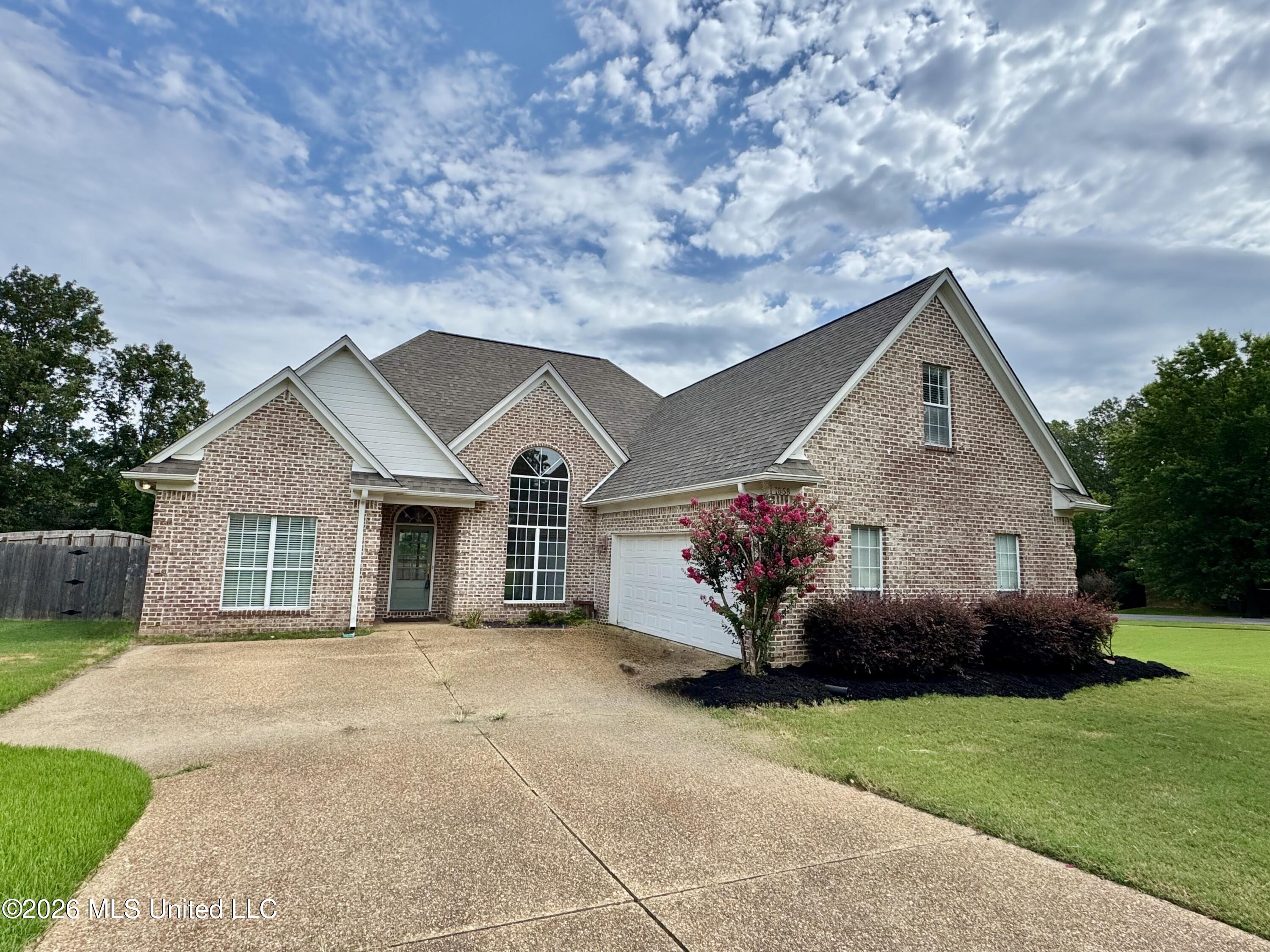 1868 Trapper Drive Property Photo 1