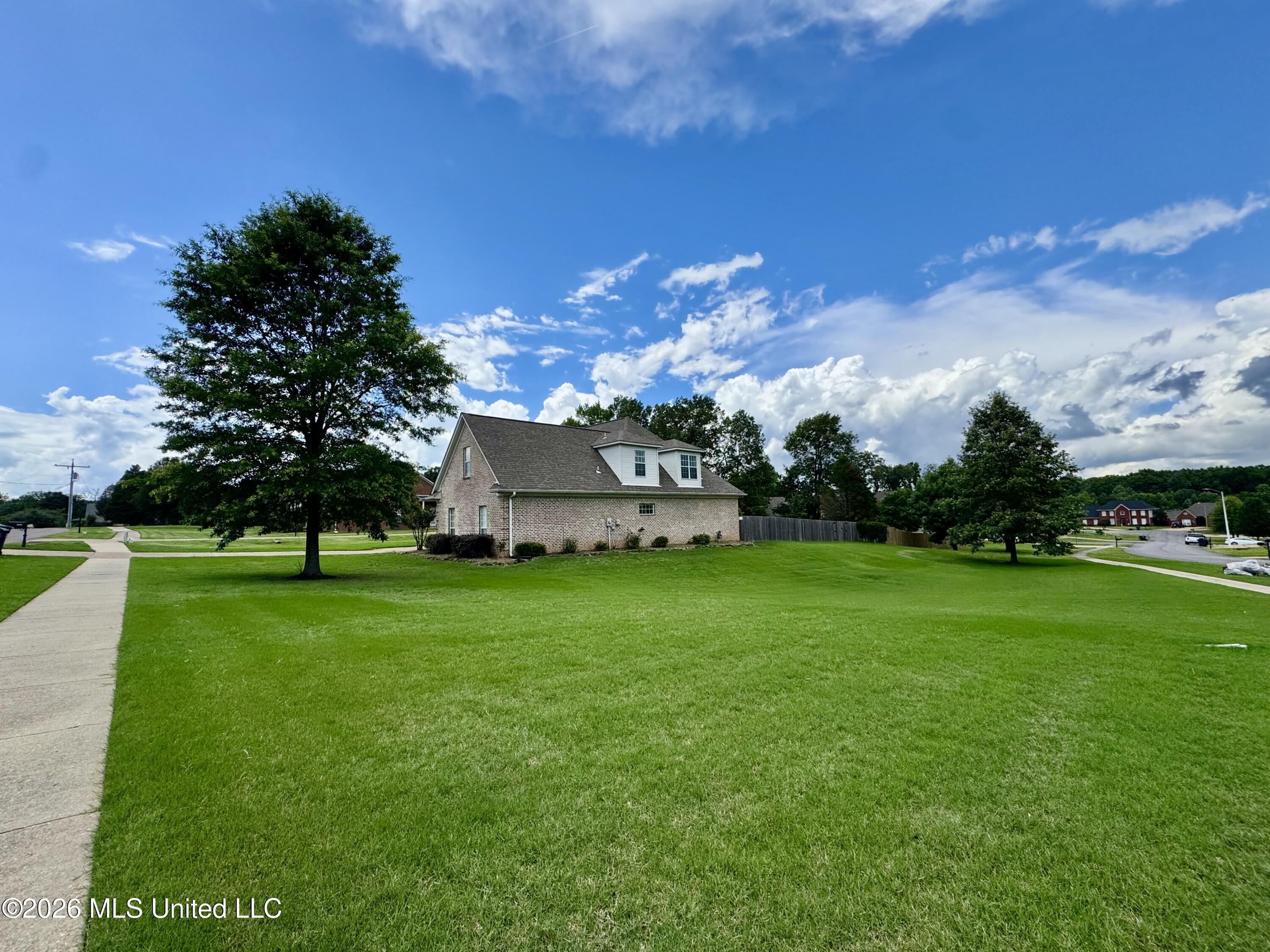 1868 Trapper Drive Property Photo 4