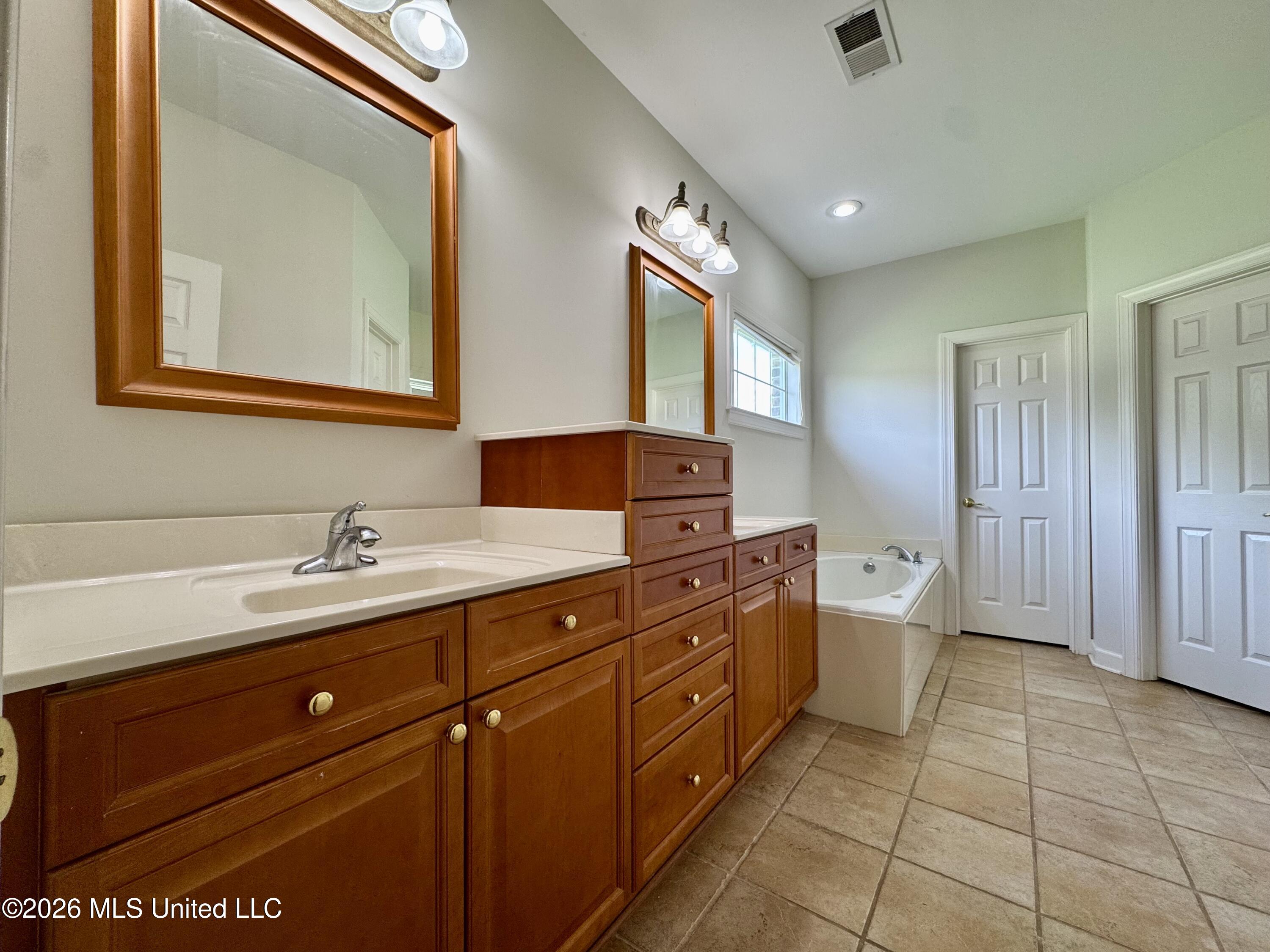 1868 Trapper Drive Property Photo 20