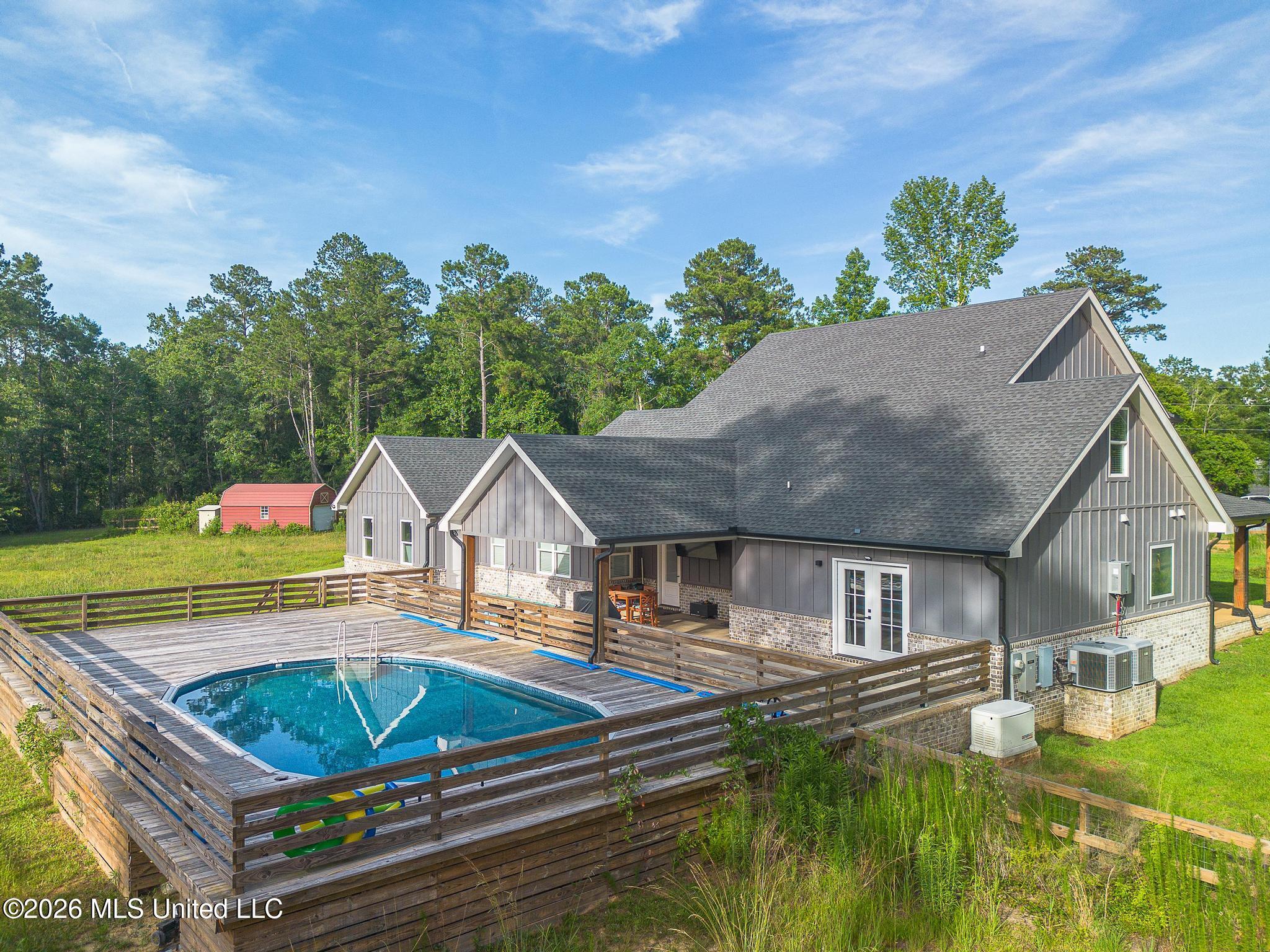 12496 Yet Road Property Photo 2