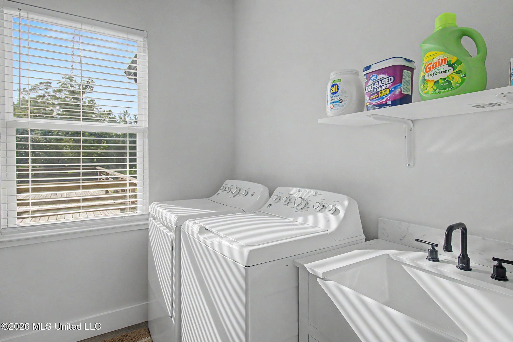 12496 Yet Road Property Photo 8