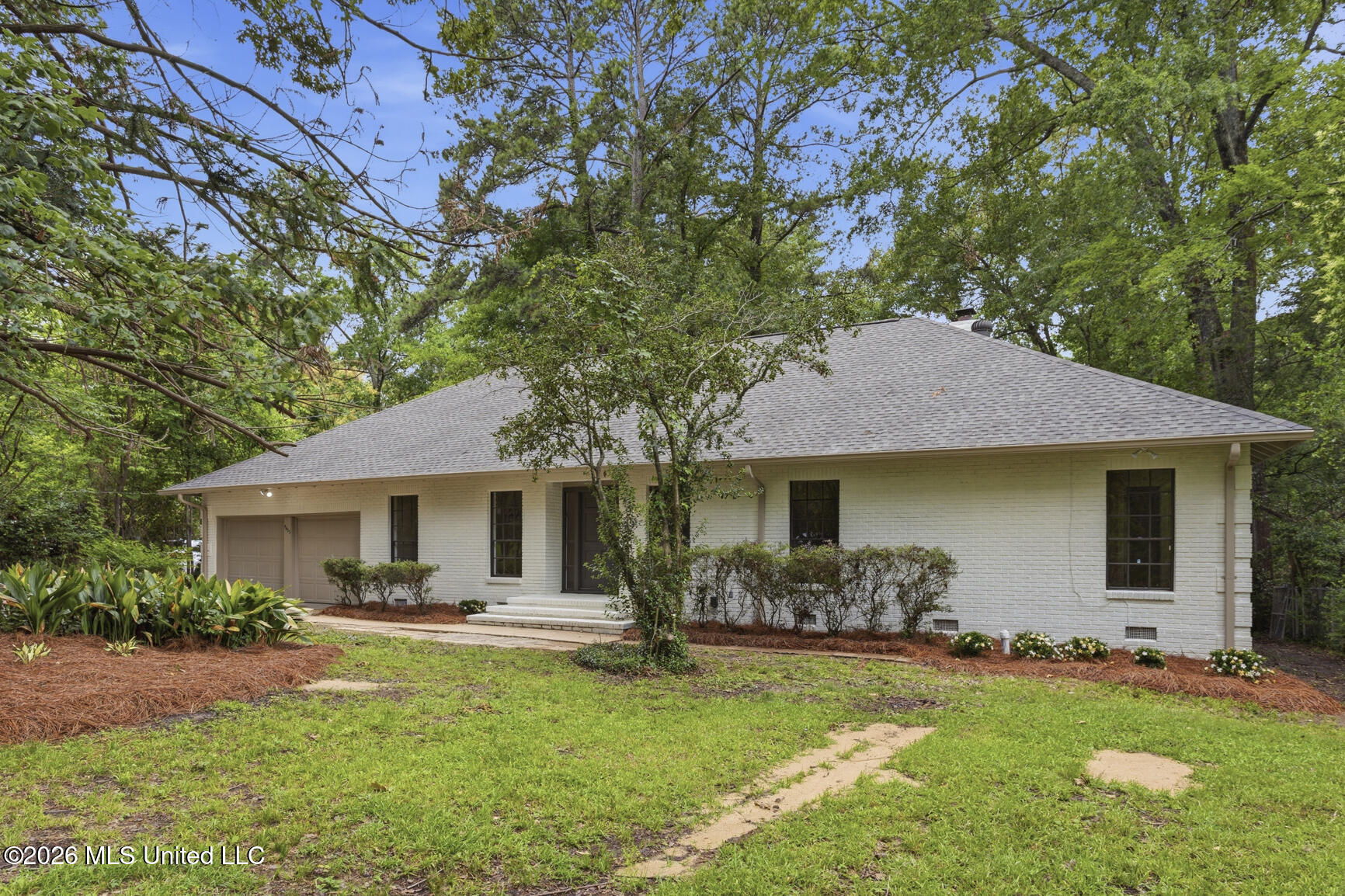 4455 E Ridge Drive Property Photo 1