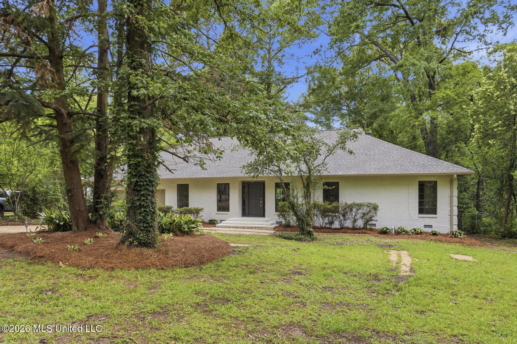 4455 E Ridge Drive Property Photo 2