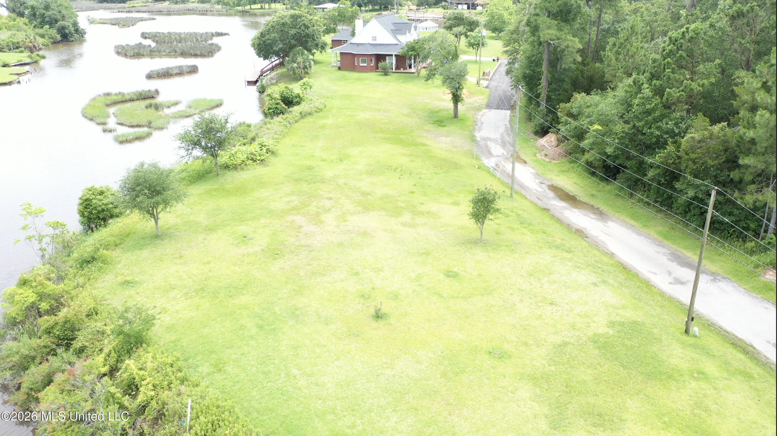 00 Towerbridge Avenue Property Photo 1