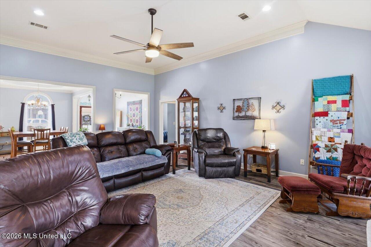 241 Copper Ridge Way Property Photo 6