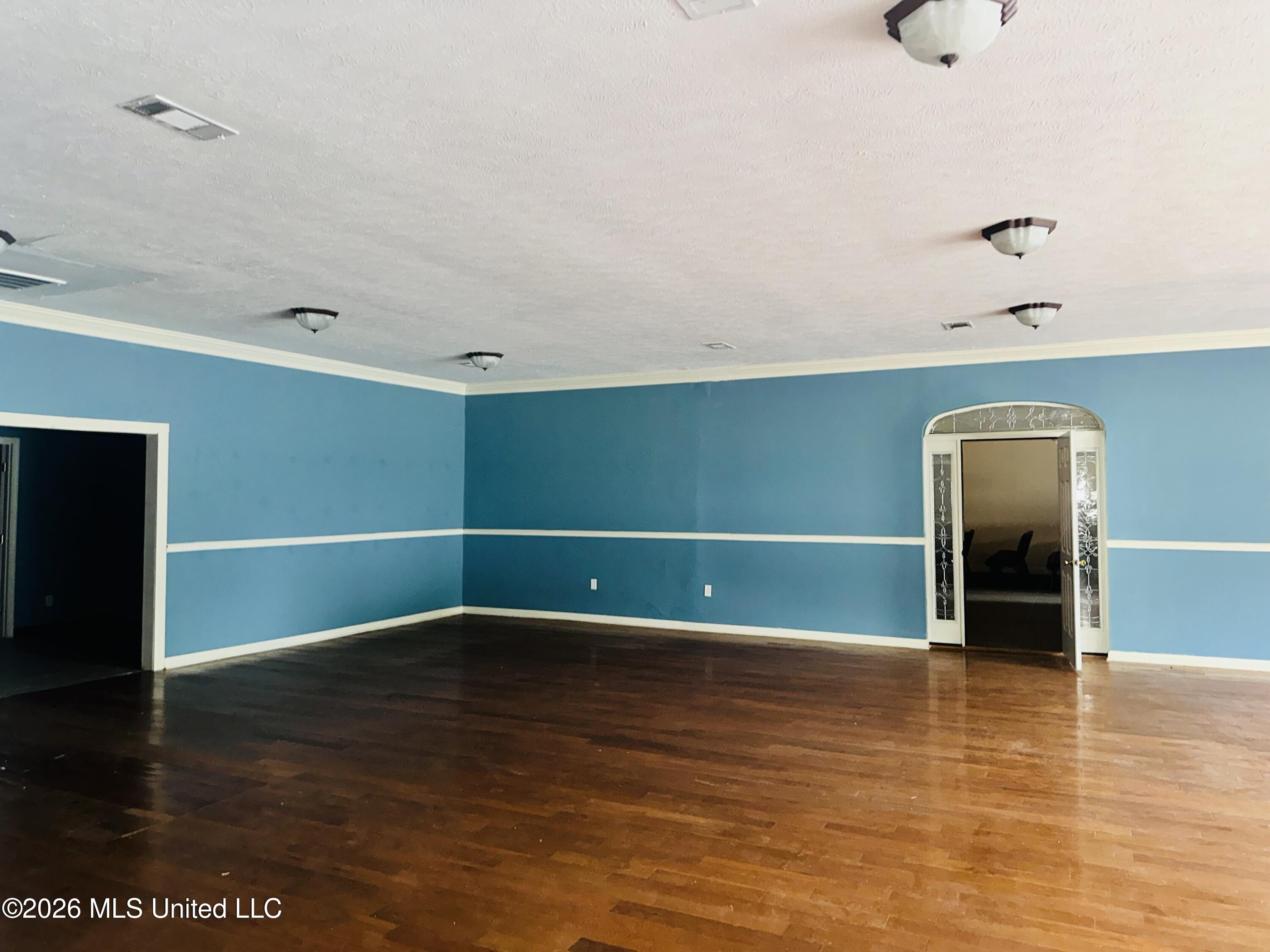 1201 Ingalls Avenue Property Photo 4
